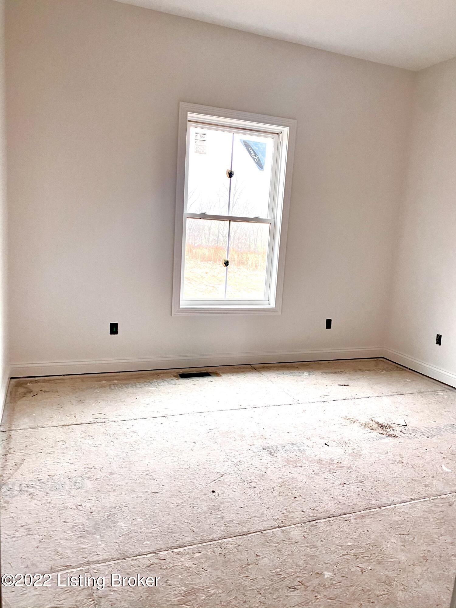 78 Adams Ct