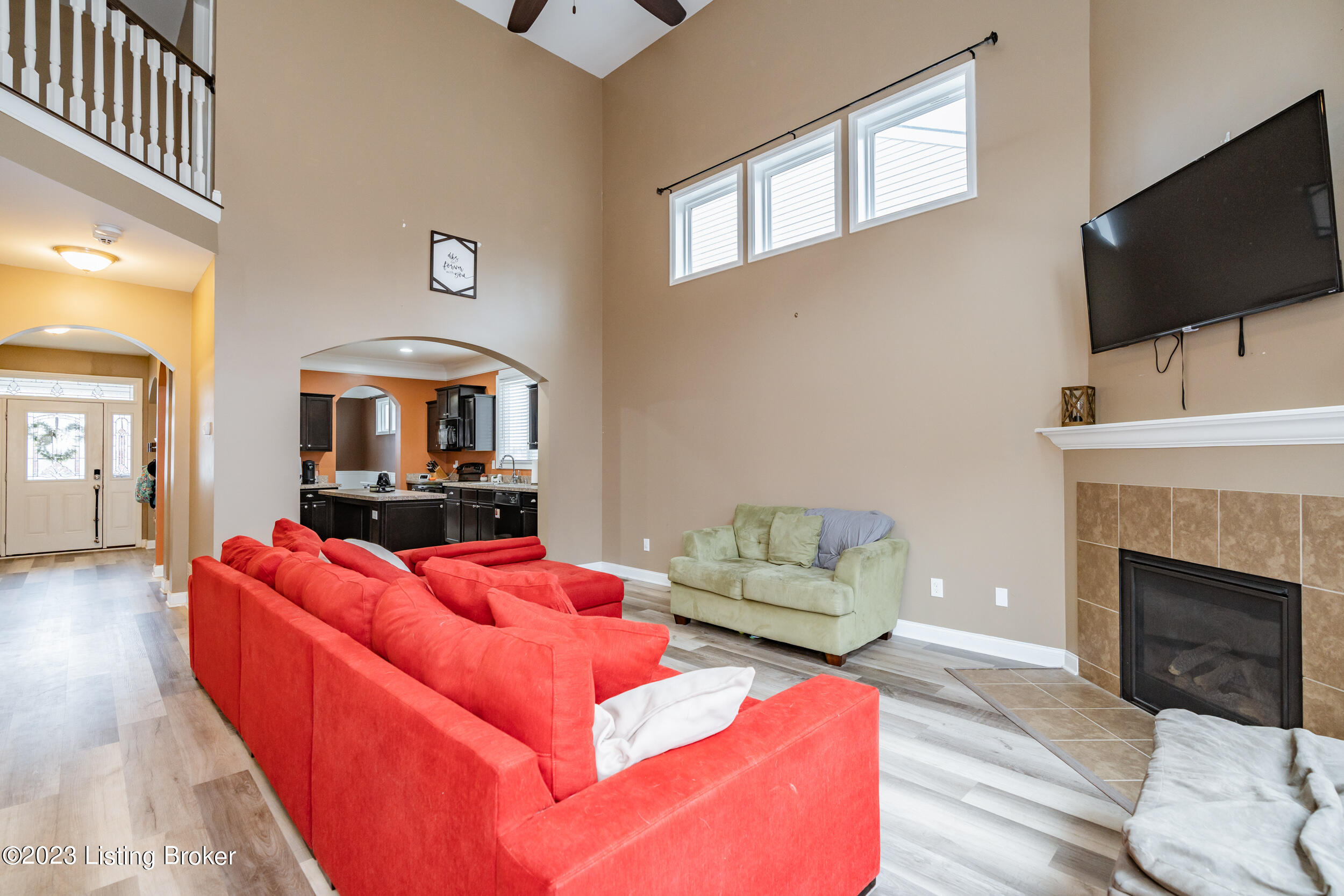 9904 Creek View Estates Dr