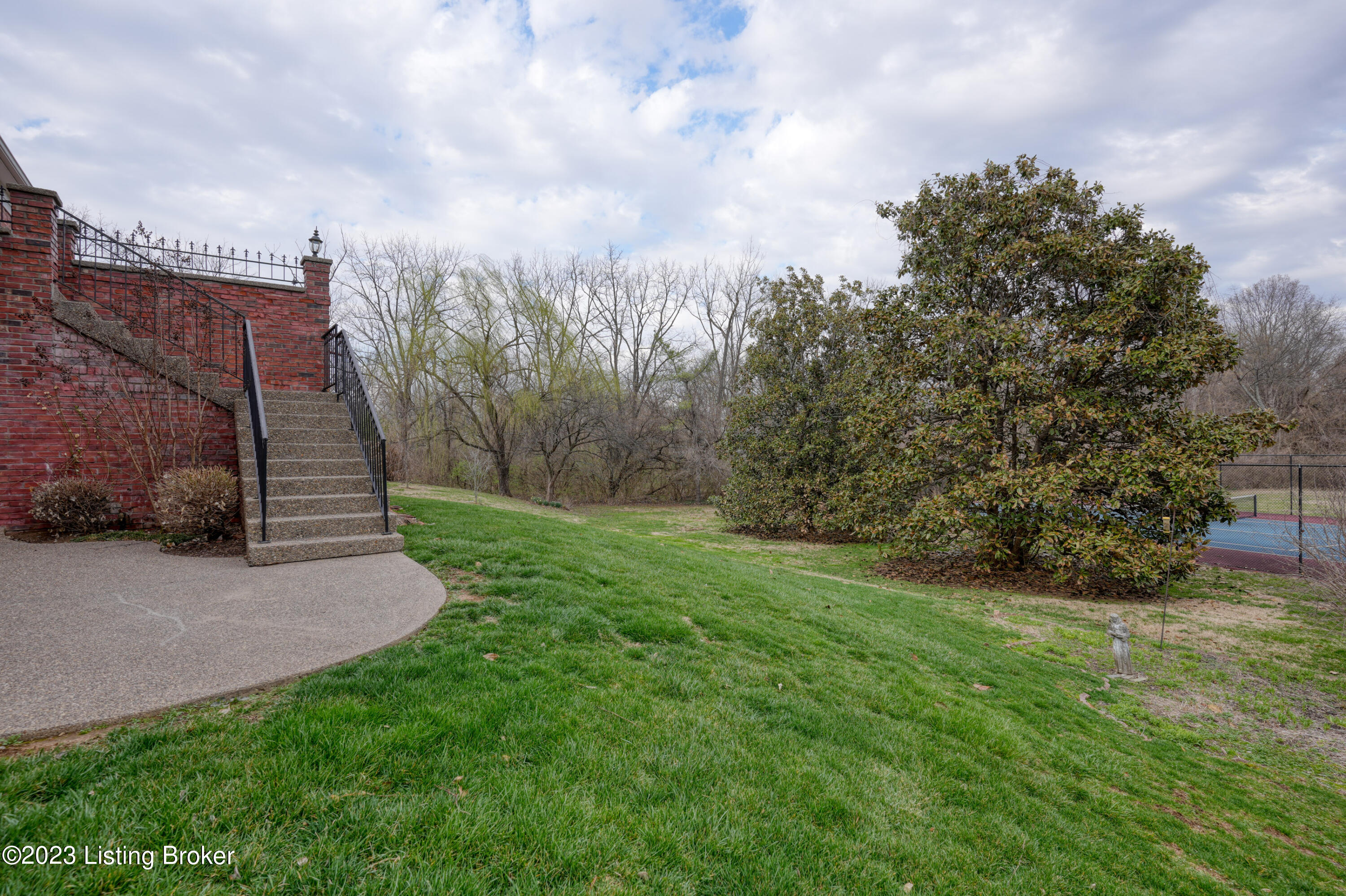 6003 Regal Springs Dr