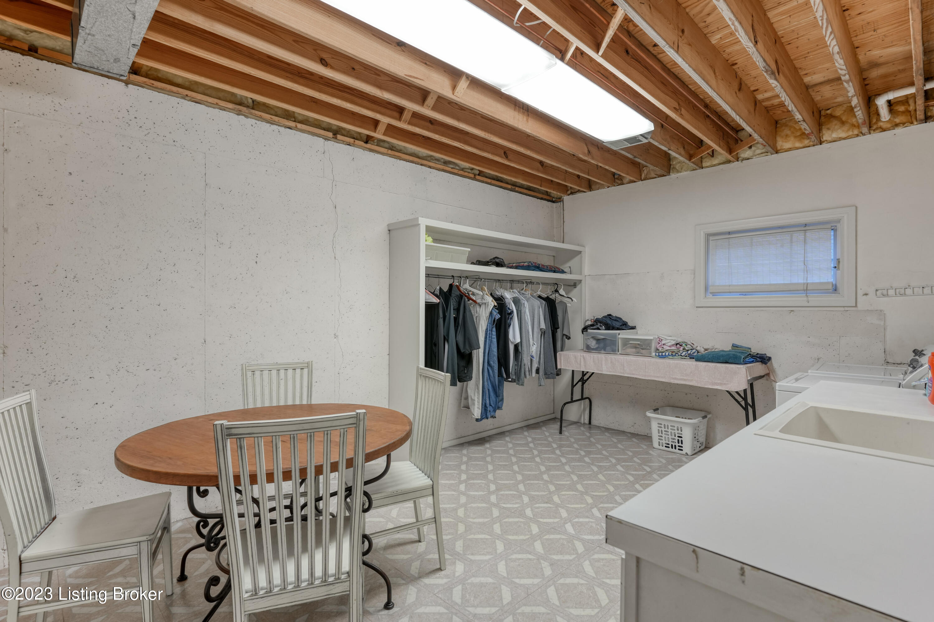 6003 Regal Springs Dr