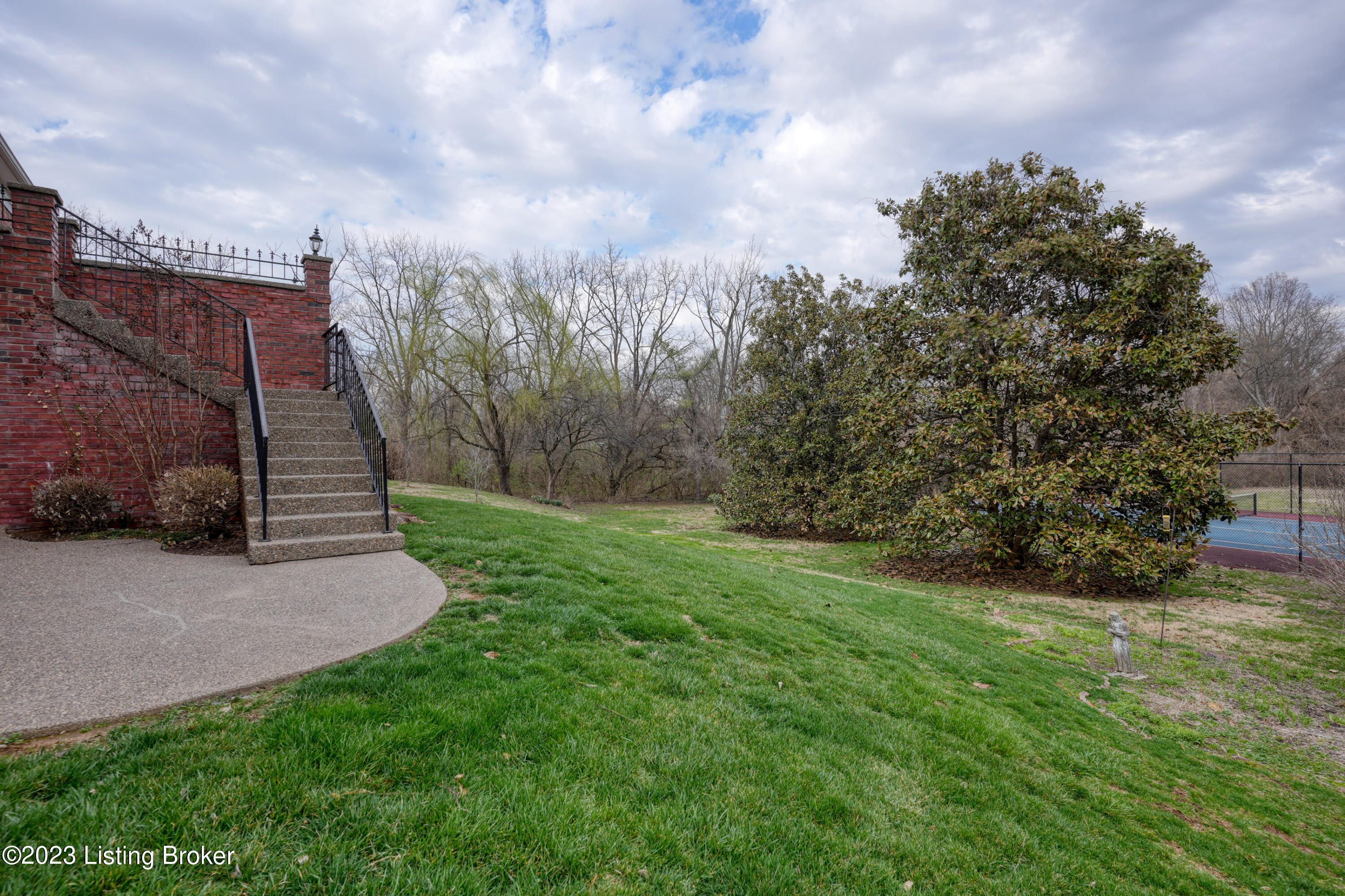 6003 Regal Springs Dr