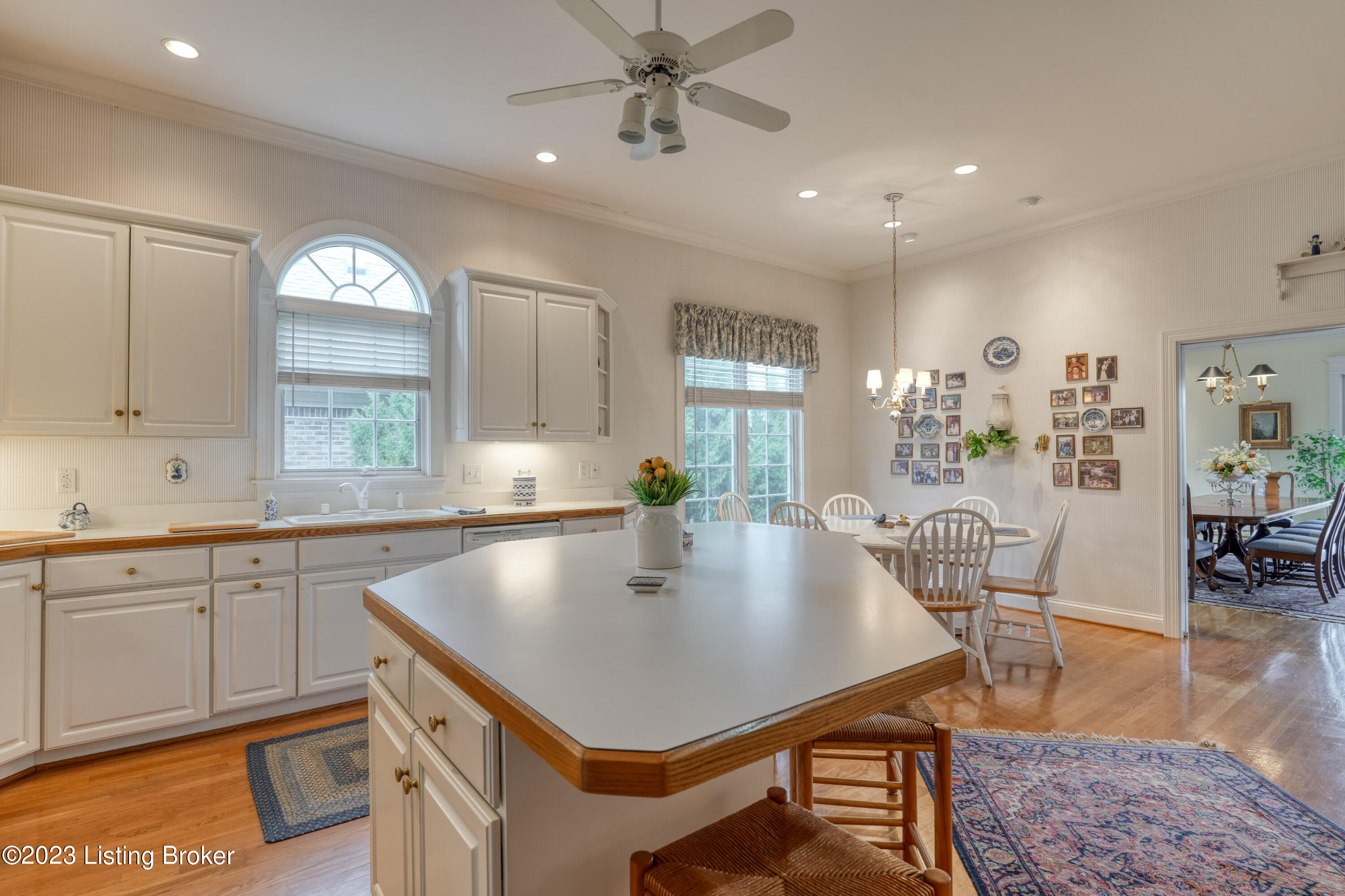 6003 Regal Springs Dr