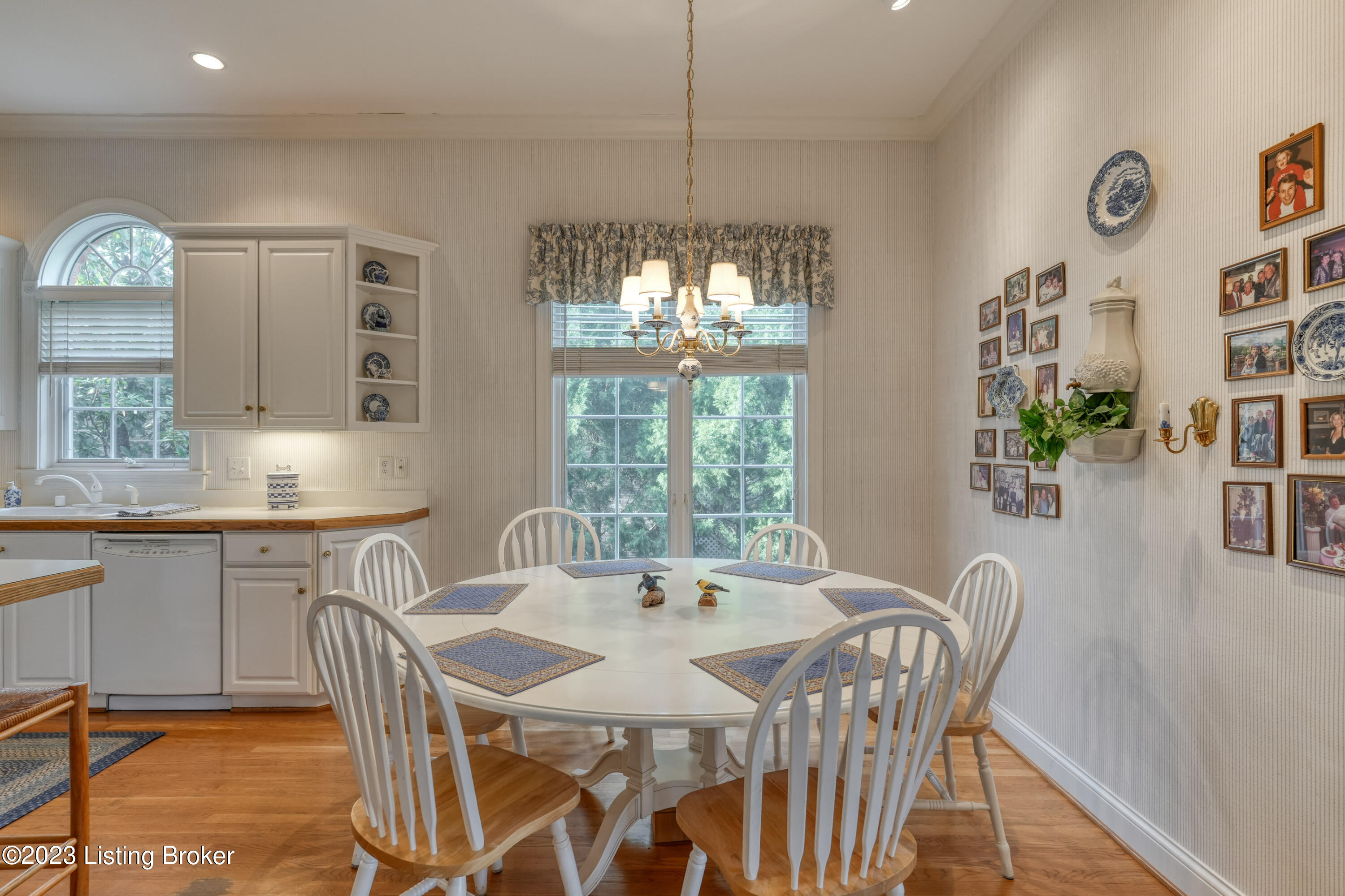 6003 Regal Springs Dr