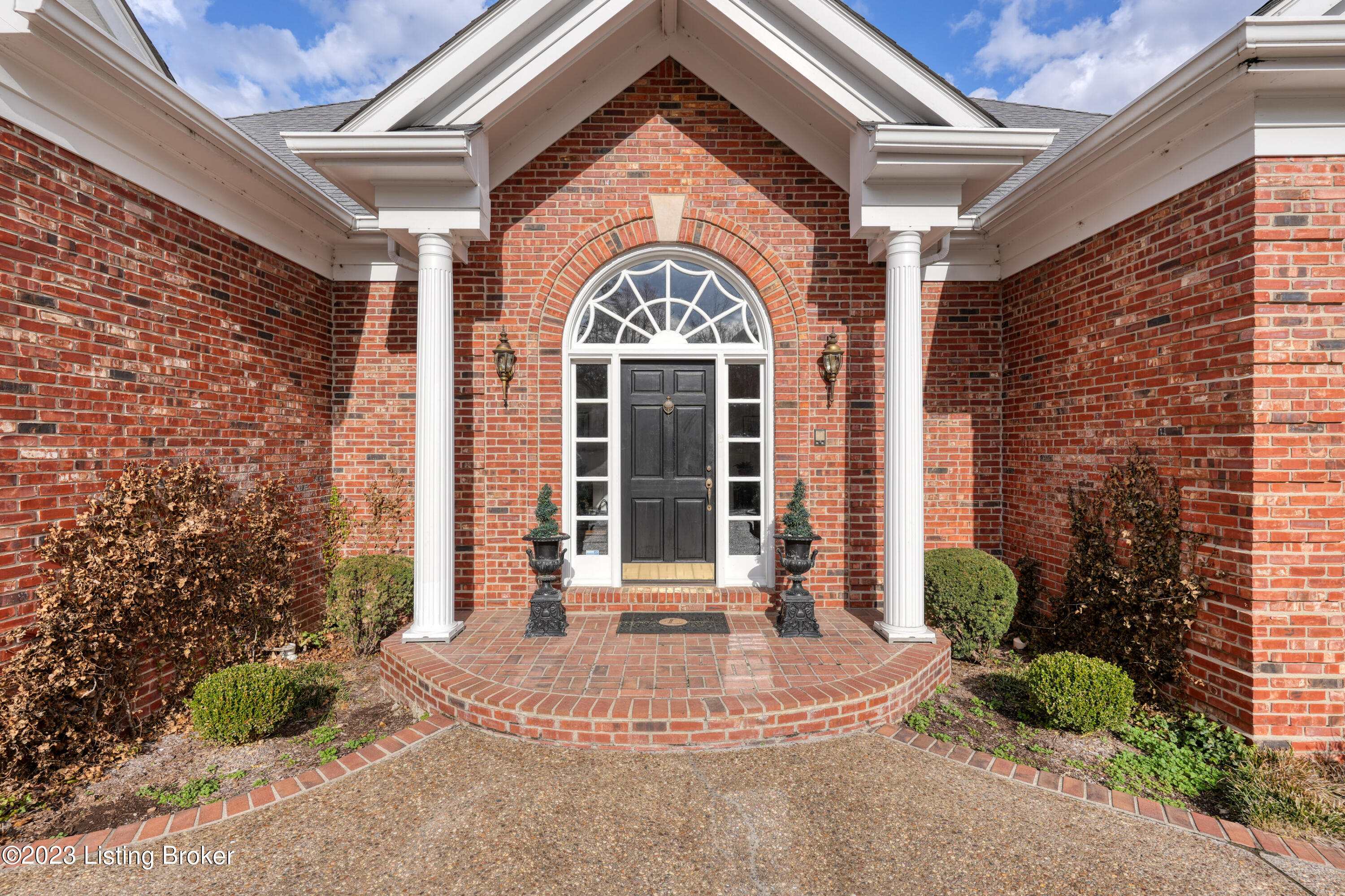 6003 Regal Springs Dr