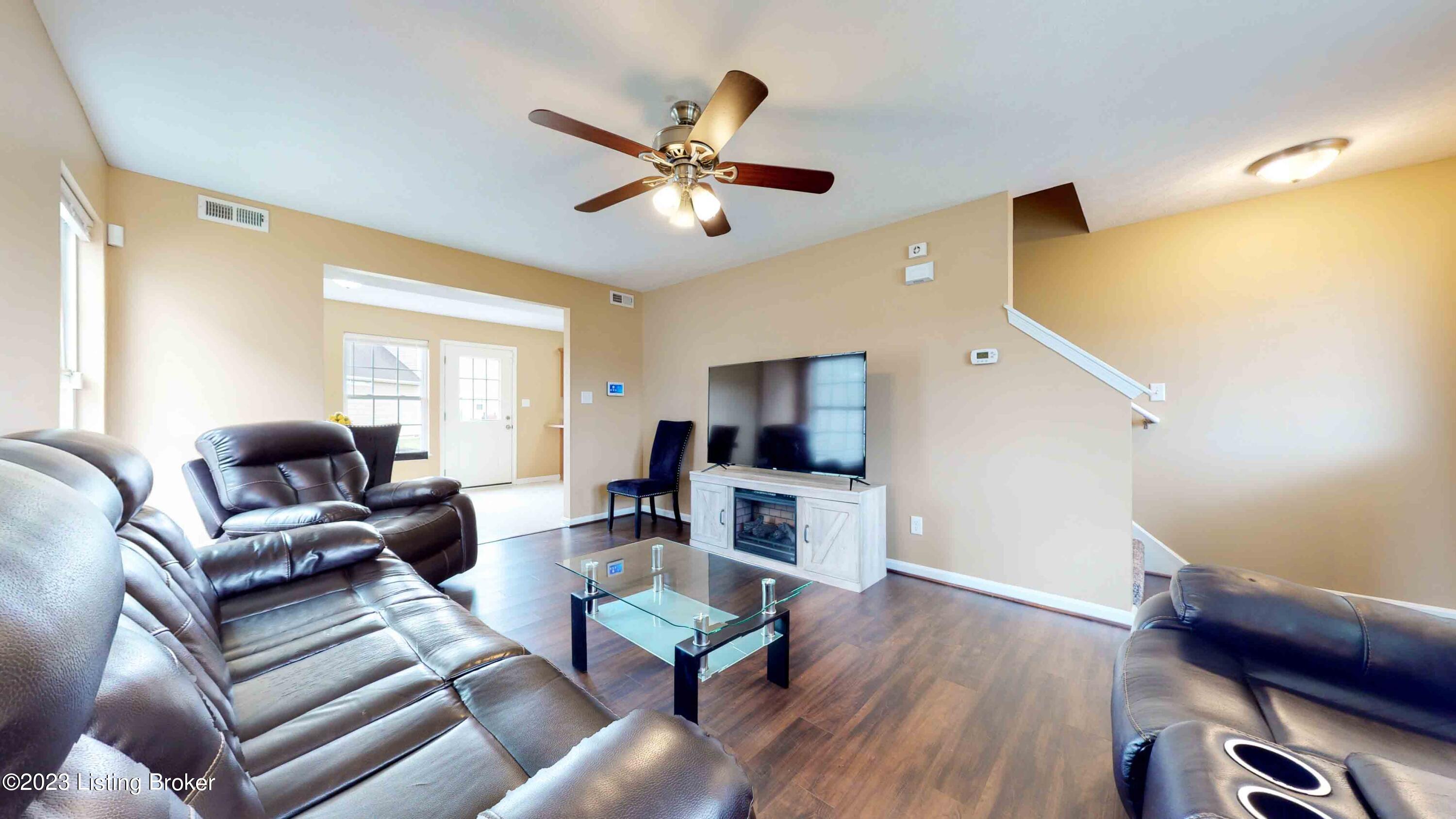 2502 Emma Katherine Ln