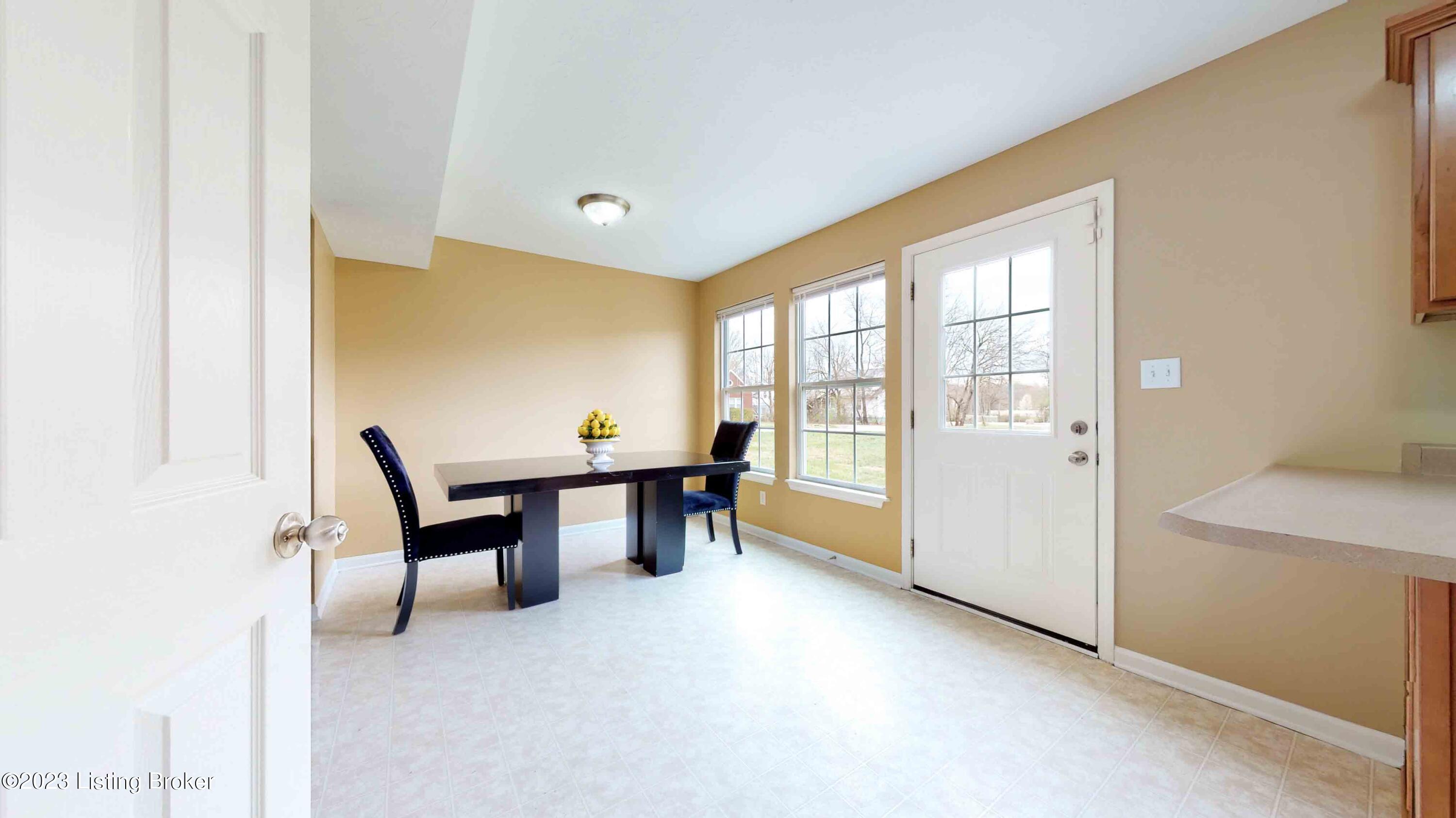 2502 Emma Katherine Ln