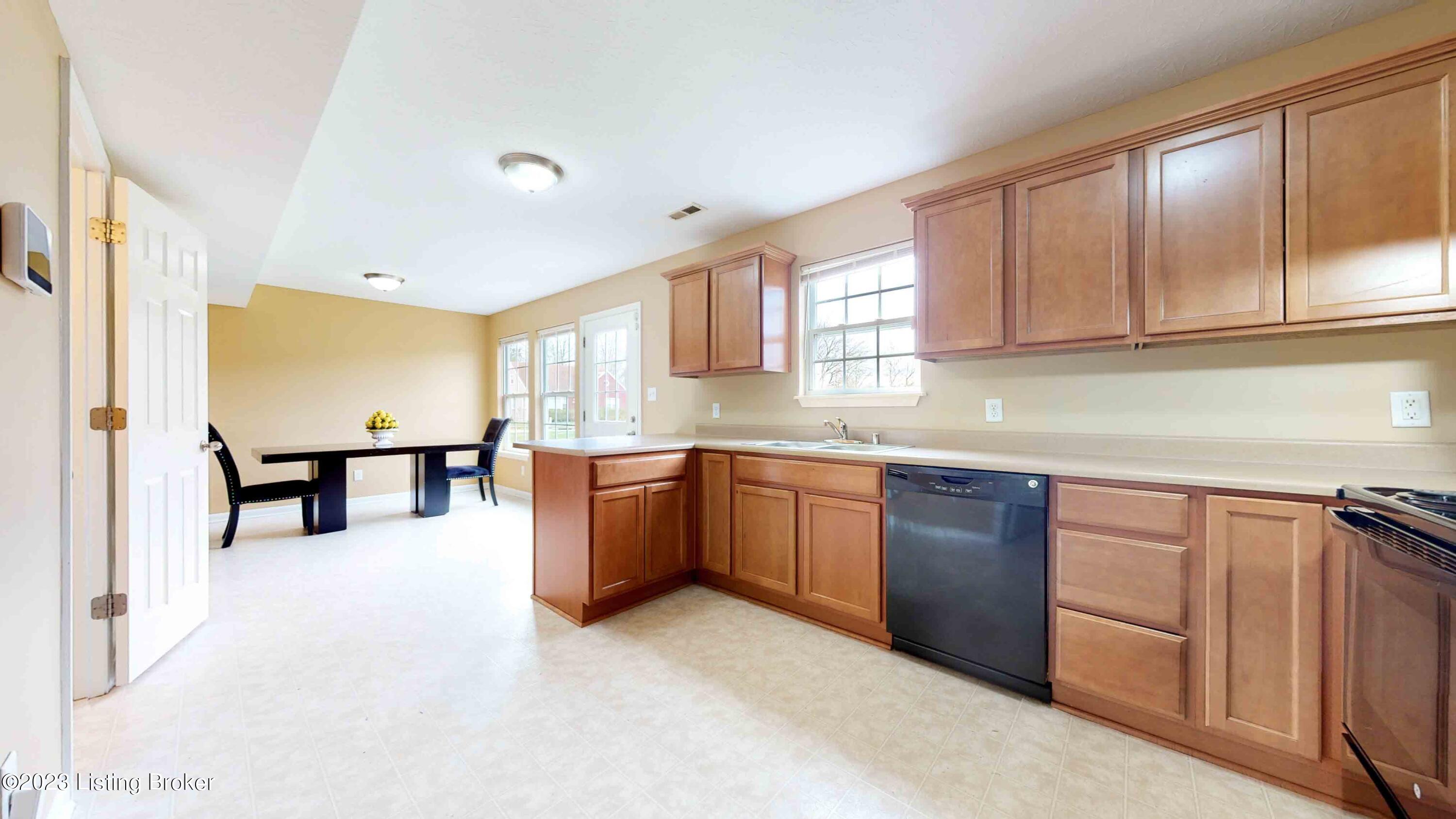 2502 Emma Katherine Ln