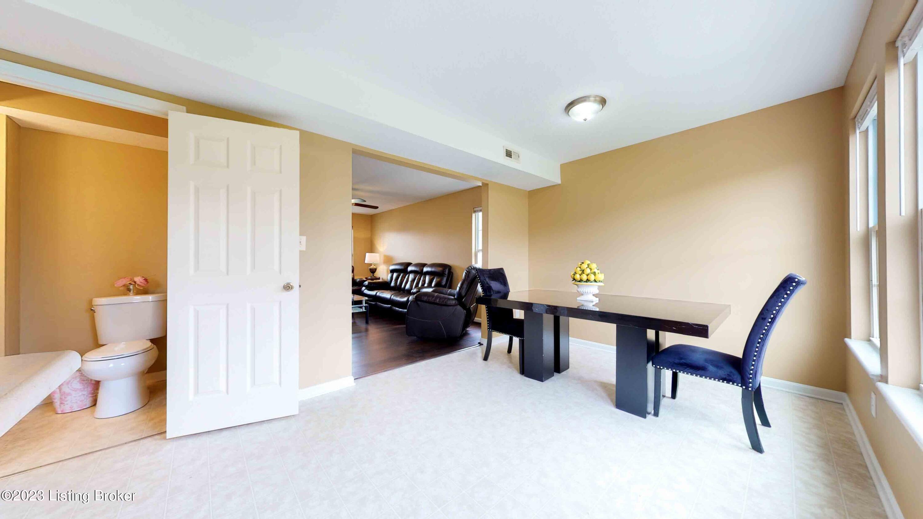 2502 Emma Katherine Ln