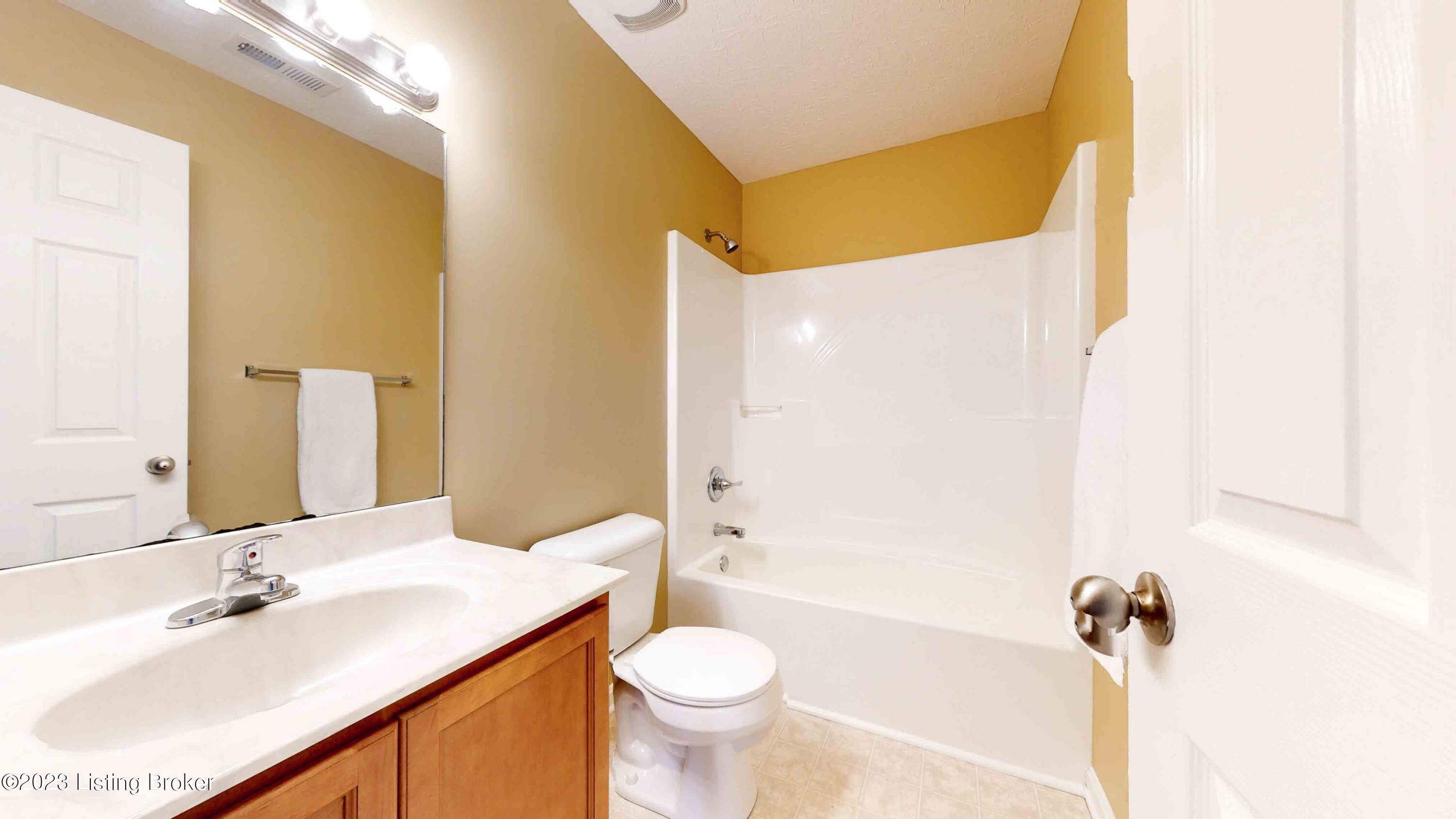 2502 Emma Katherine Ln