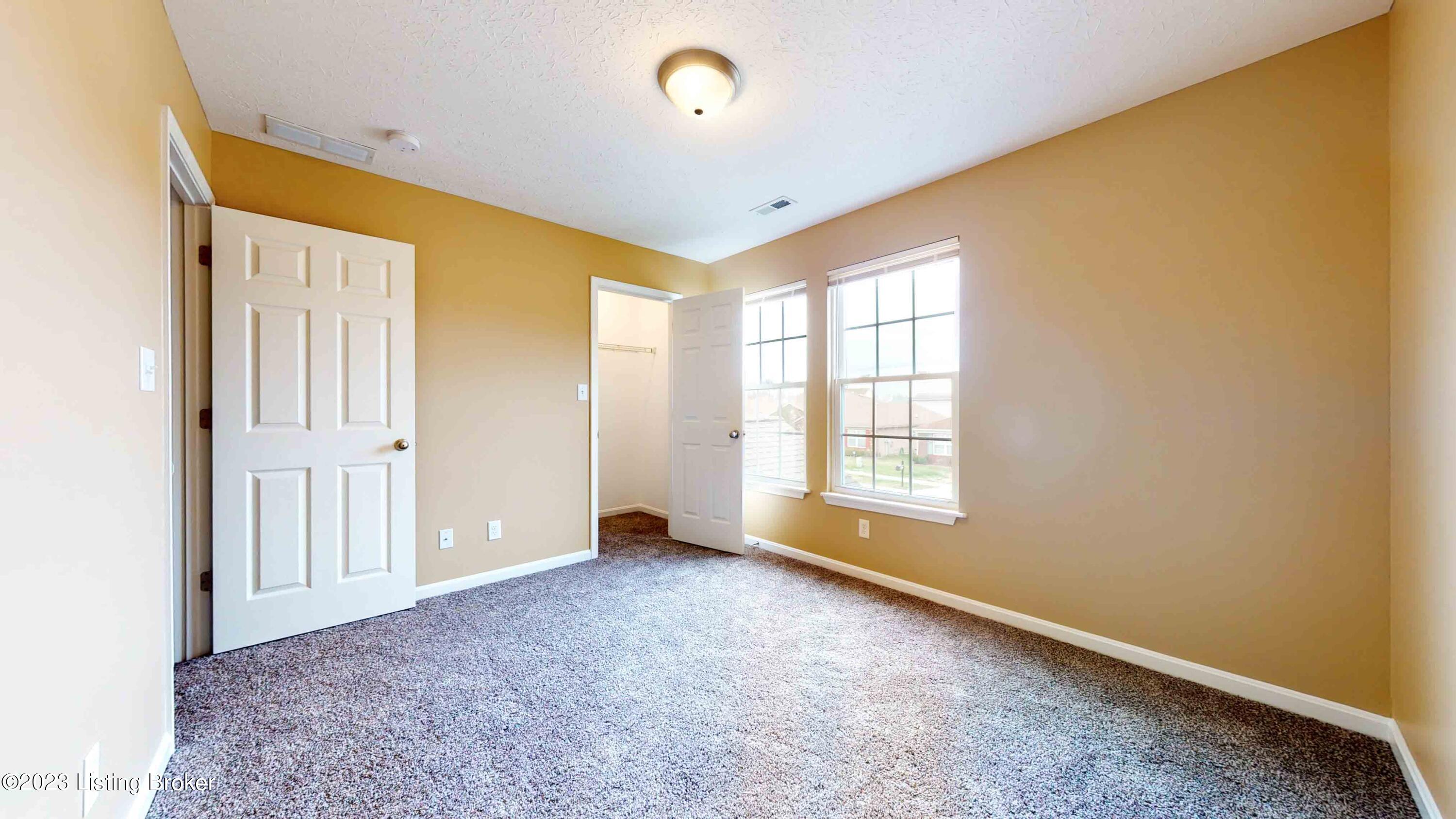 2502 Emma Katherine Ln