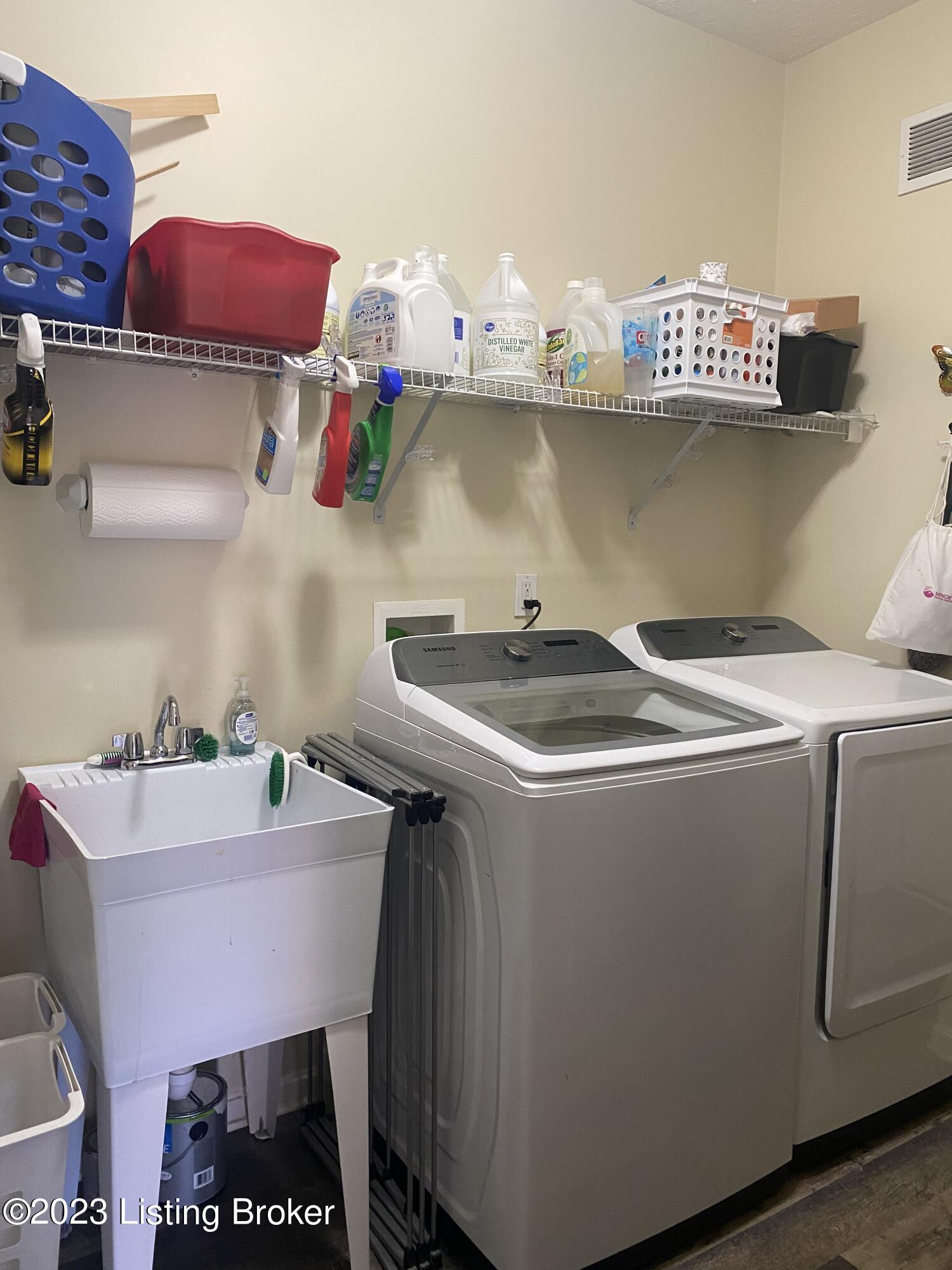 10017 Vista Springs Way