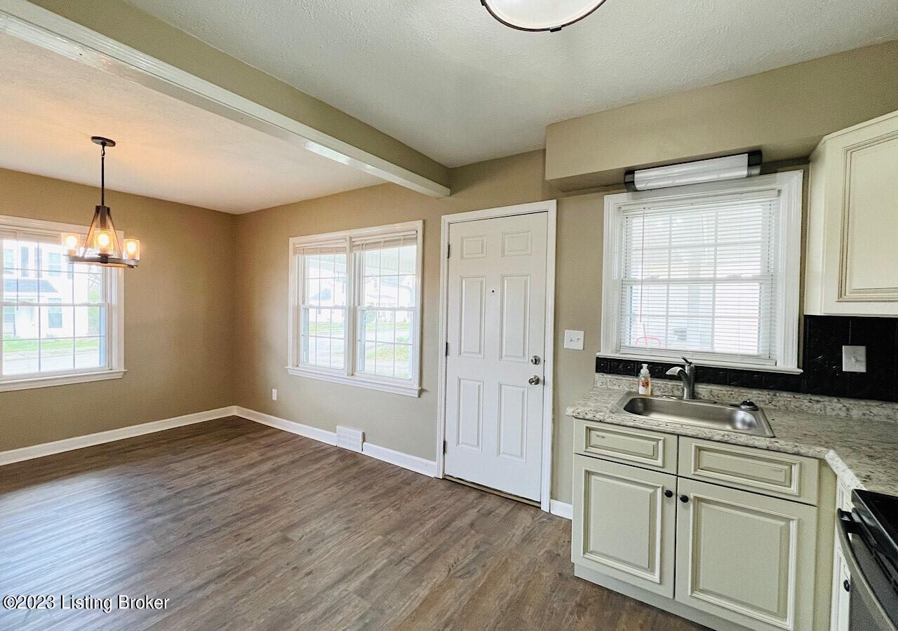 206 Taylorsville Rd