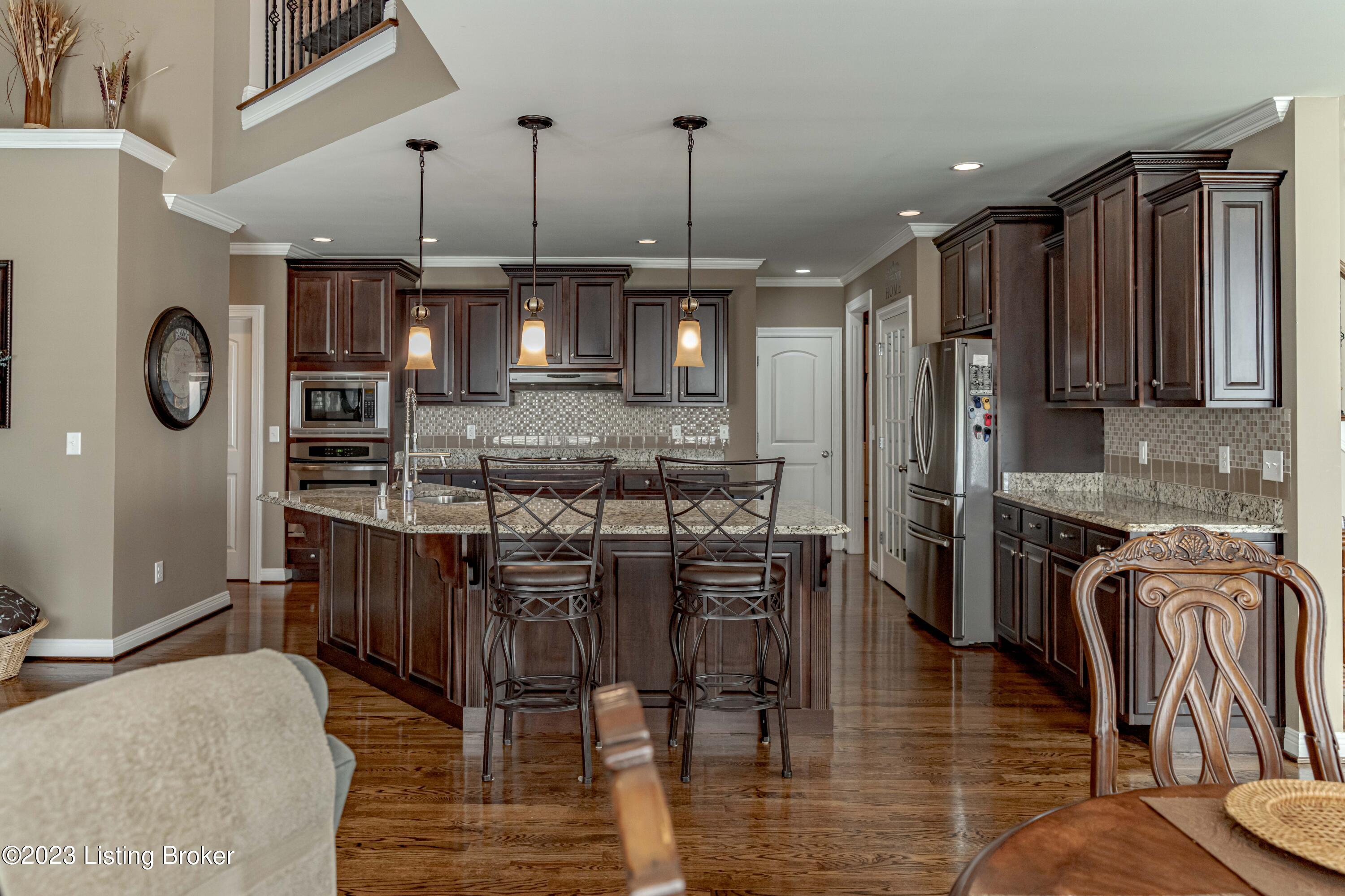 11612 Expedition Trail