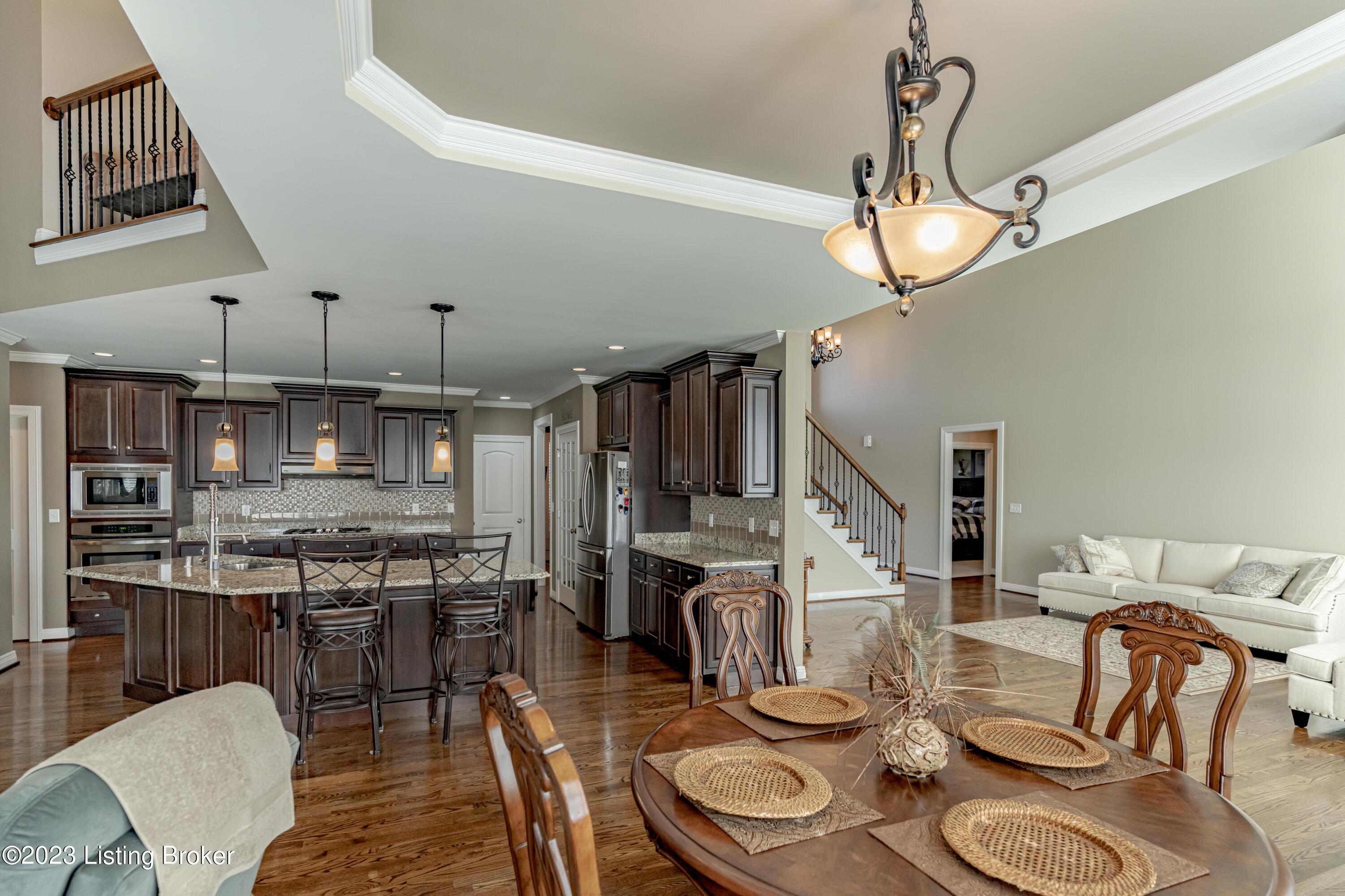 11612 Expedition Trail