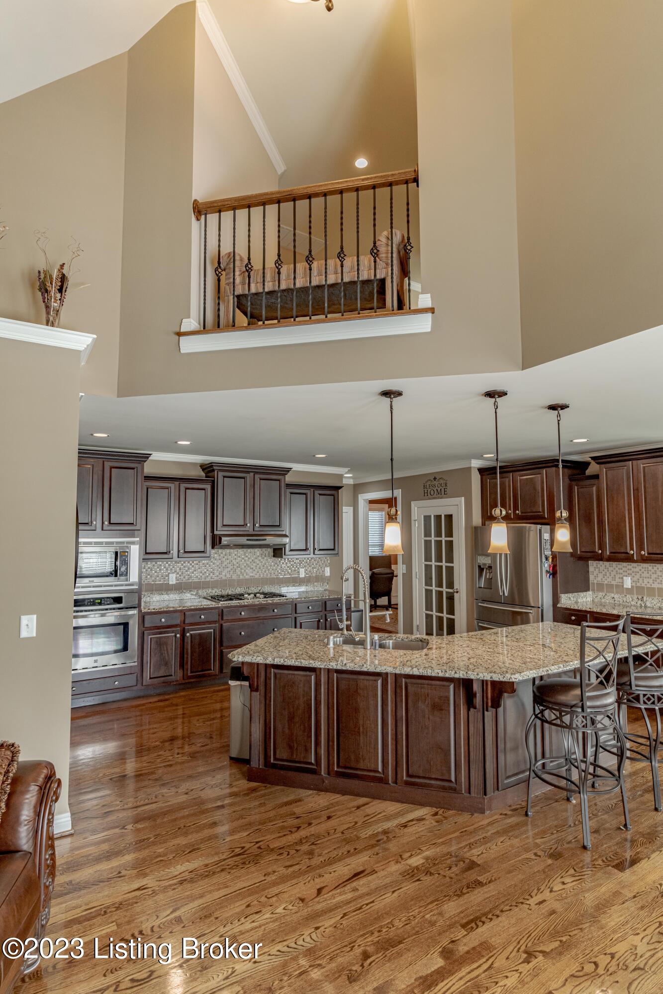 11612 Expedition Trail