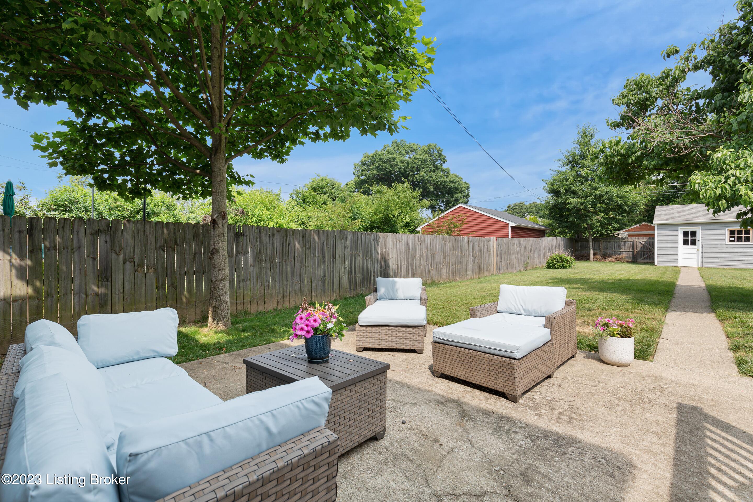 2125 Weber Ave