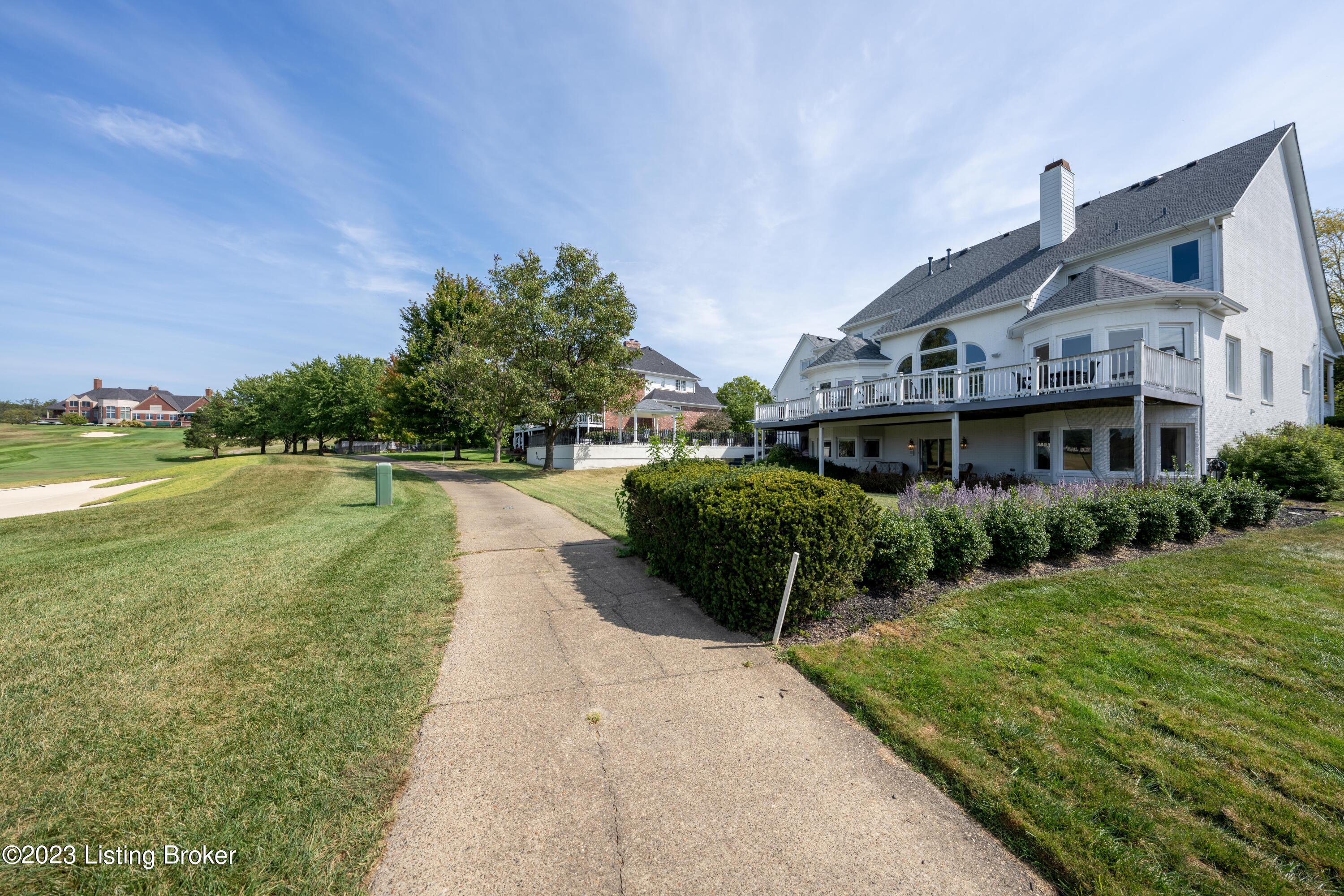 14818 Landmark Dr