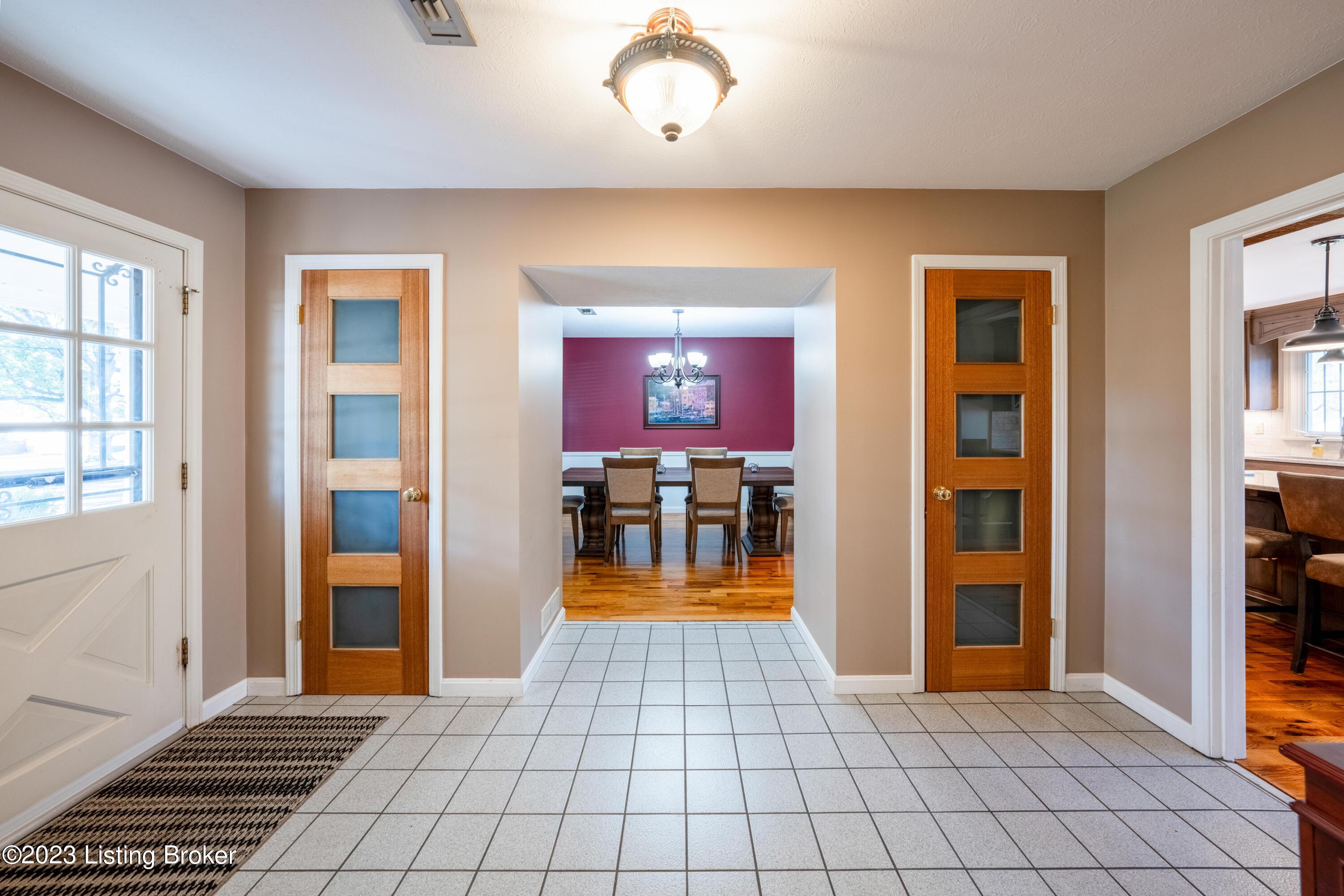 9323 Fern Bluff Ln