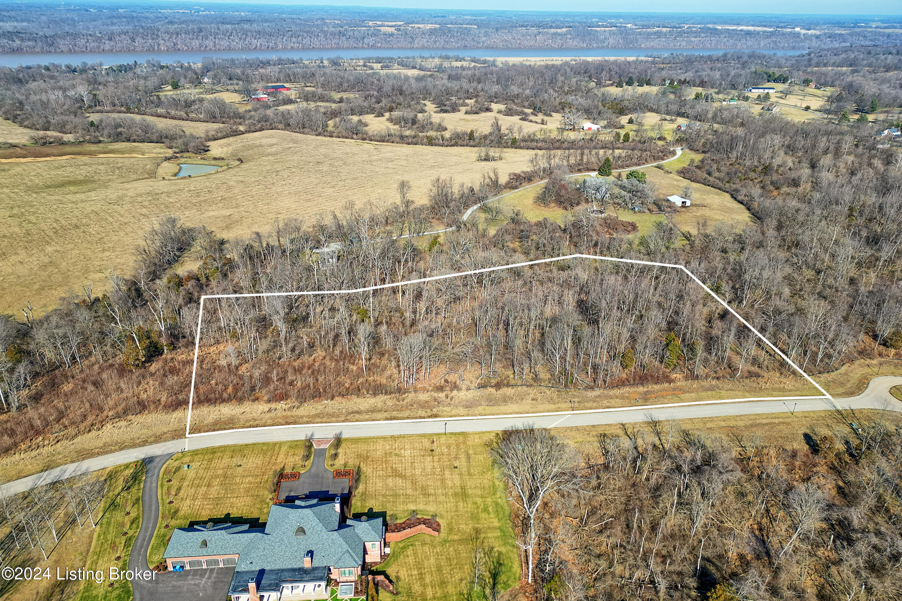 3 Enclave Dr