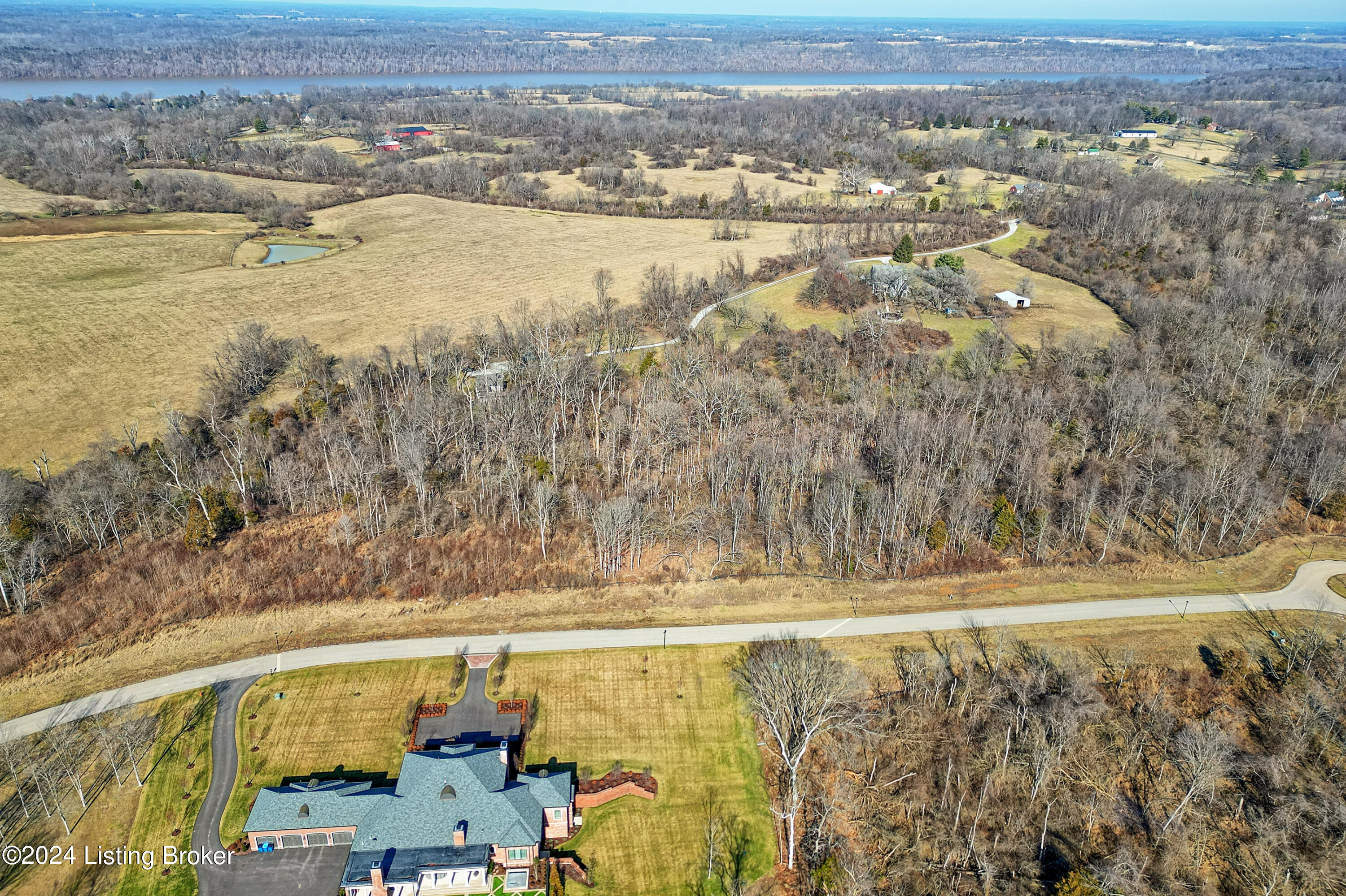 3 Enclave Dr