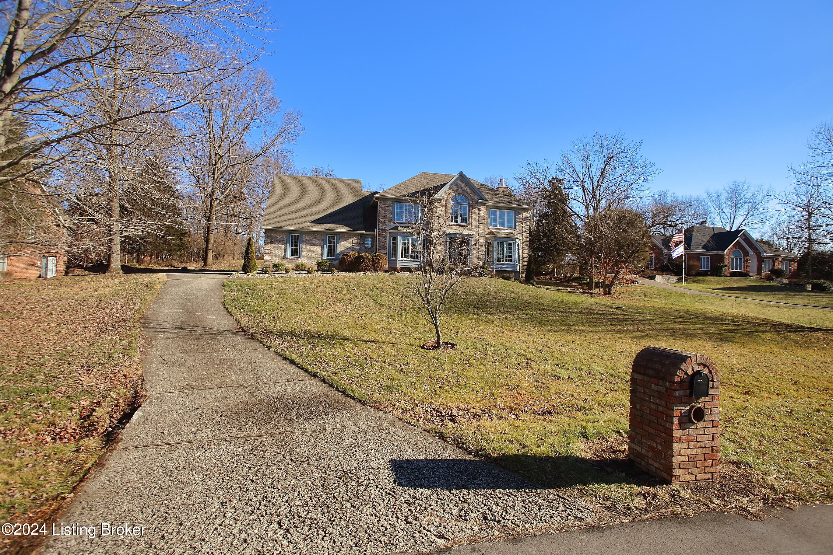 7415 Cambridge Dr