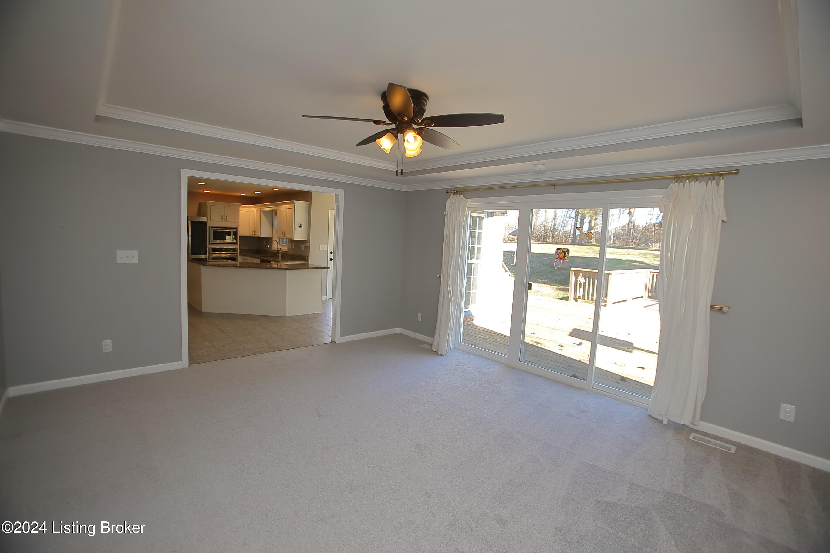 7415 Cambridge Dr