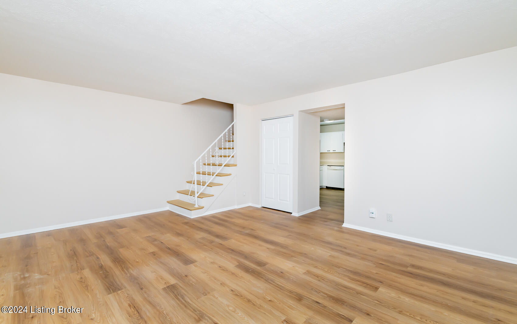 2840 Coleen Ct