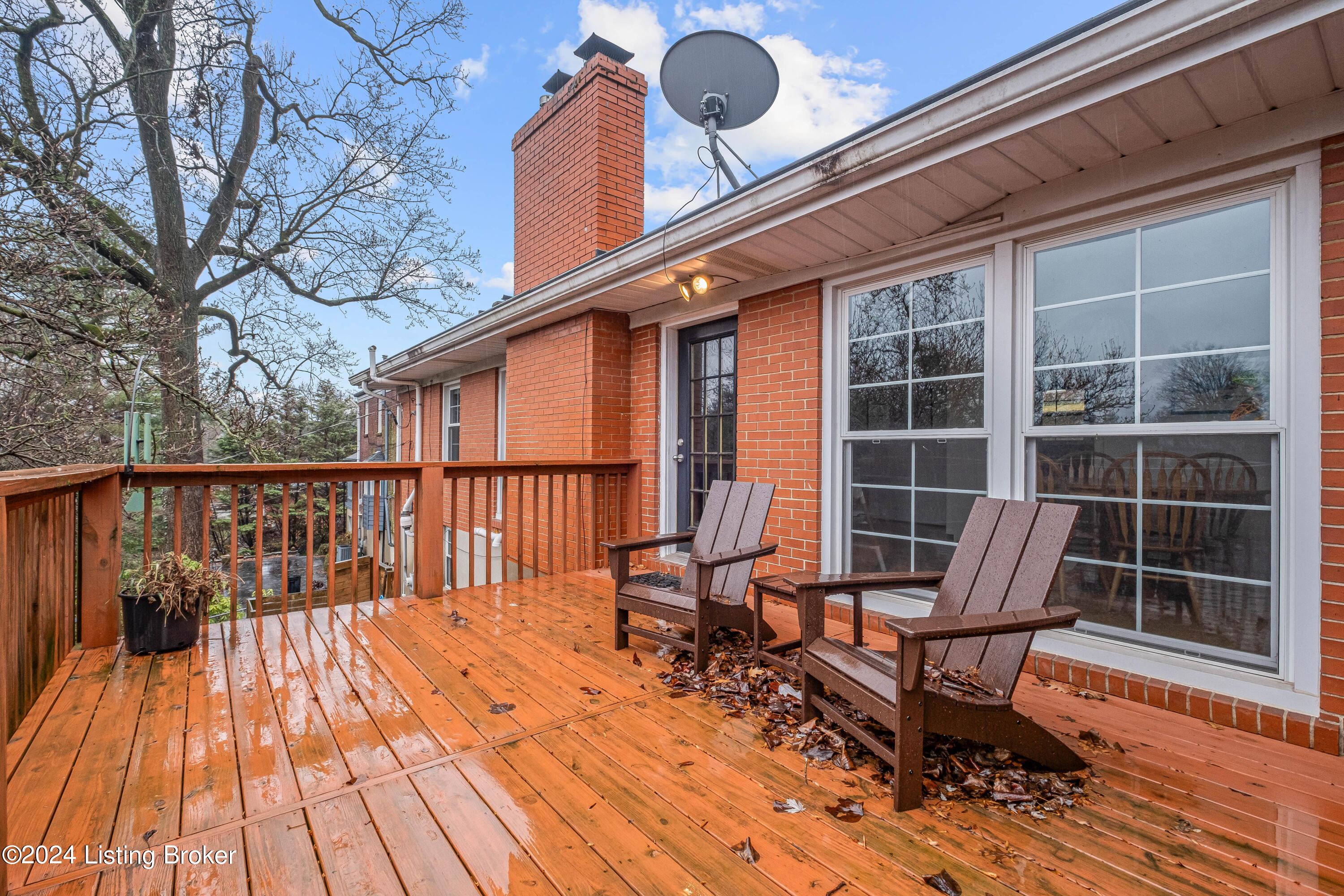 2523 Saratoga Dr