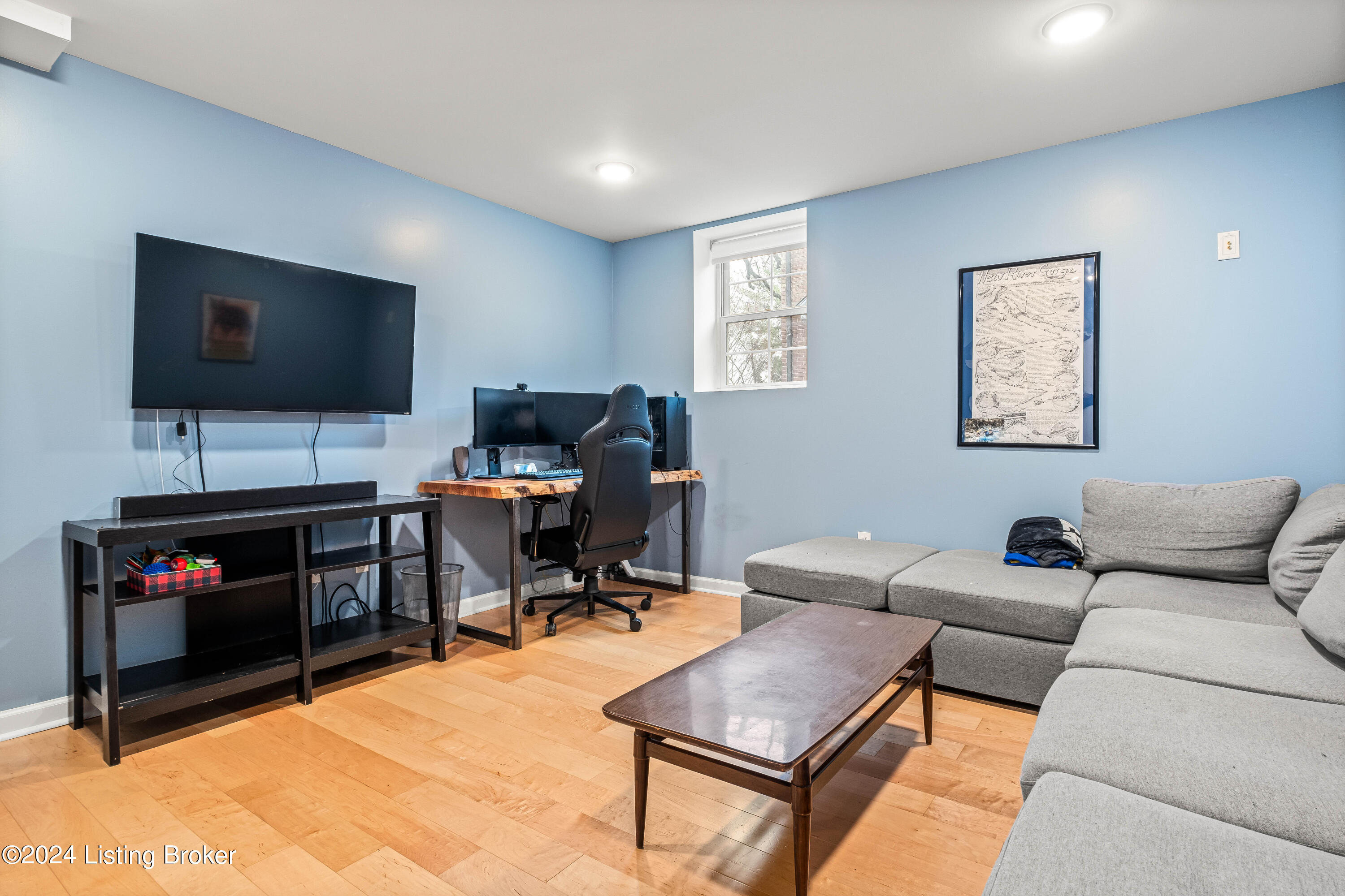 2523 Saratoga Dr