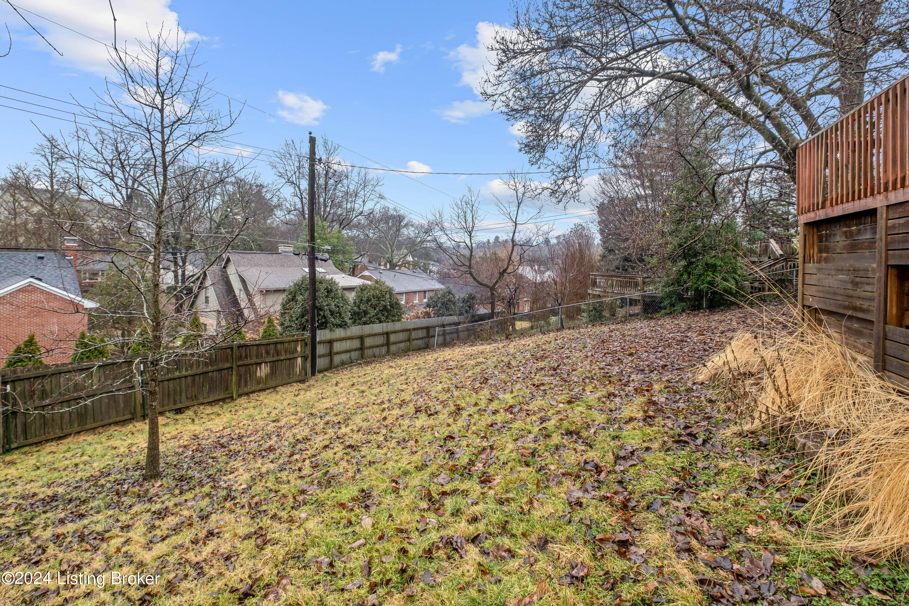 2523 Saratoga Dr