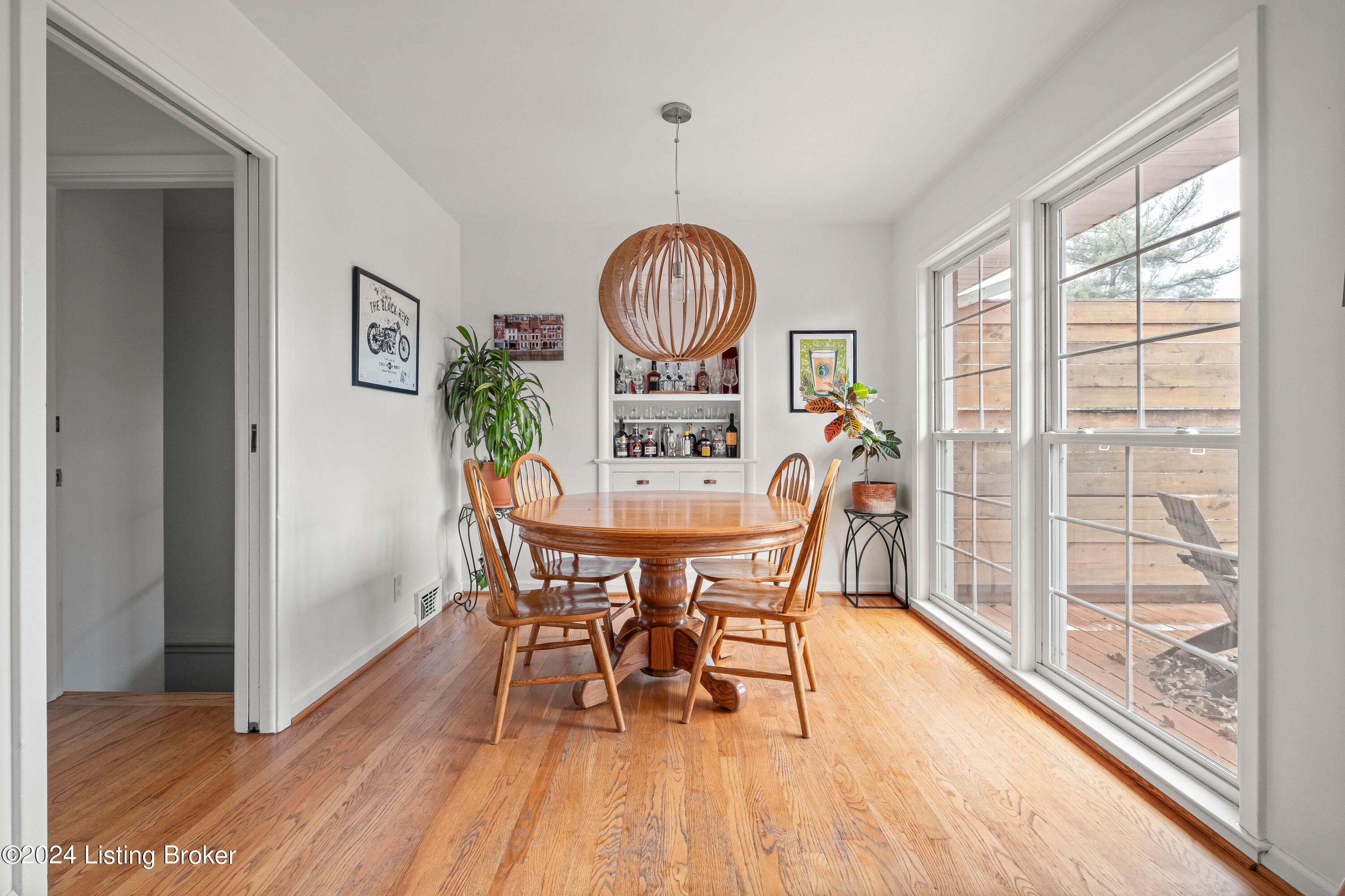 2523 Saratoga Dr