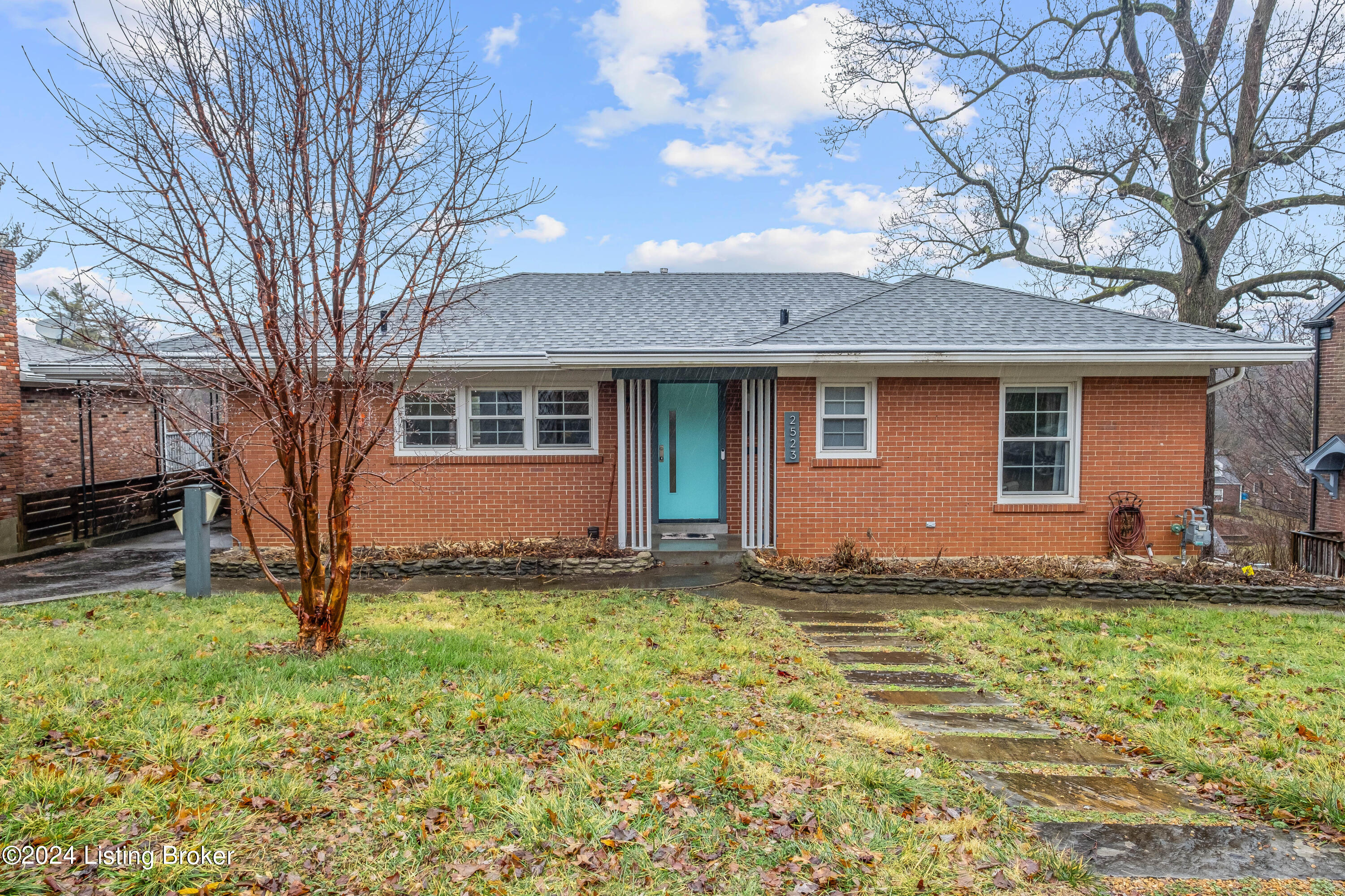 2523 Saratoga Dr