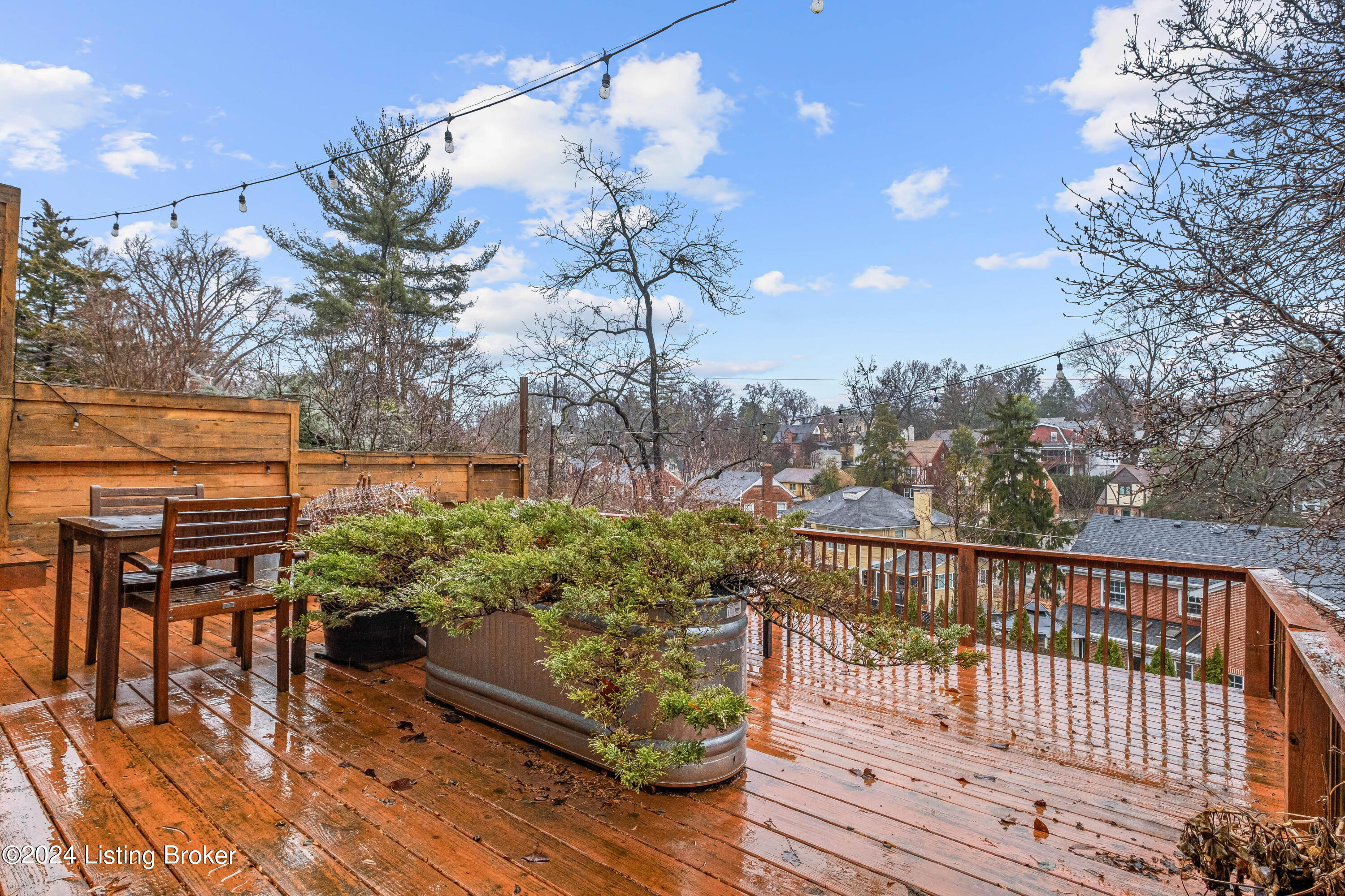 2523 Saratoga Dr
