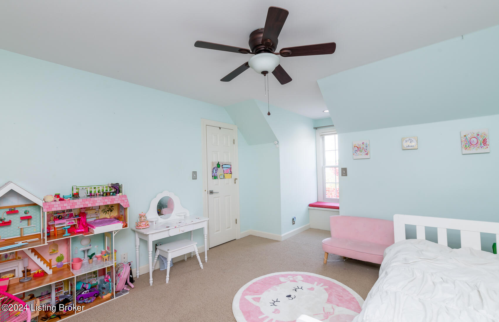 17209 Mallet Hill Dr