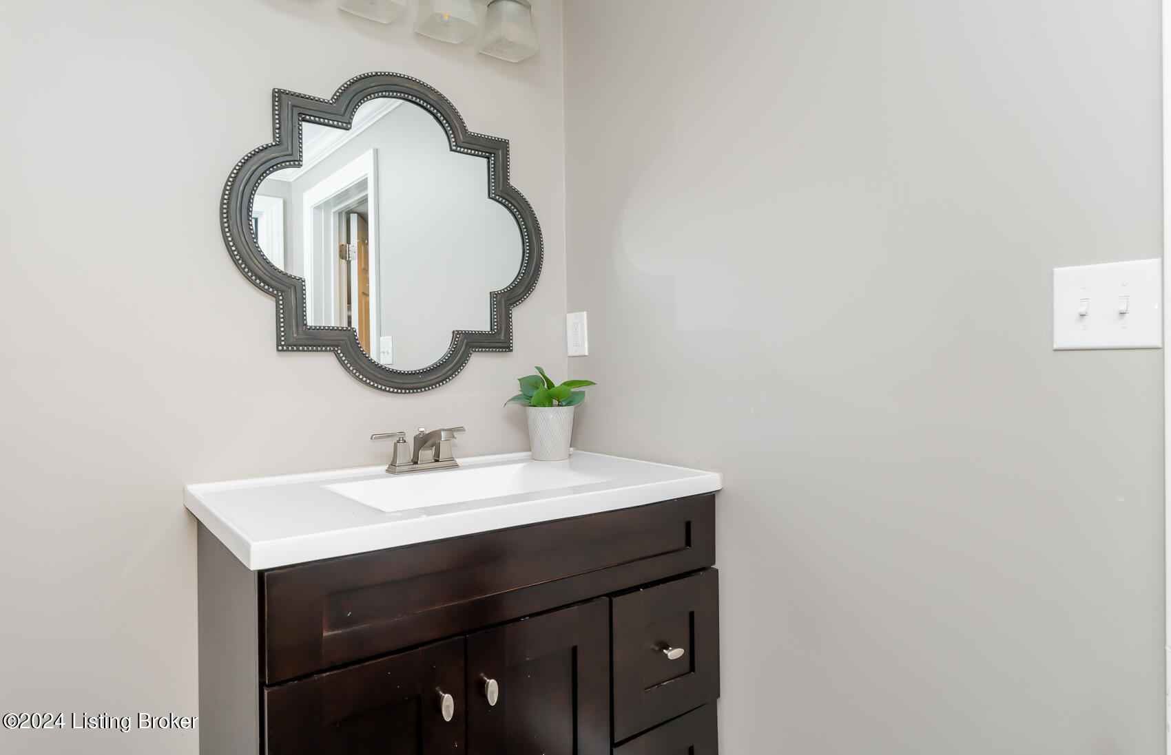 17209 Mallet Hill Dr