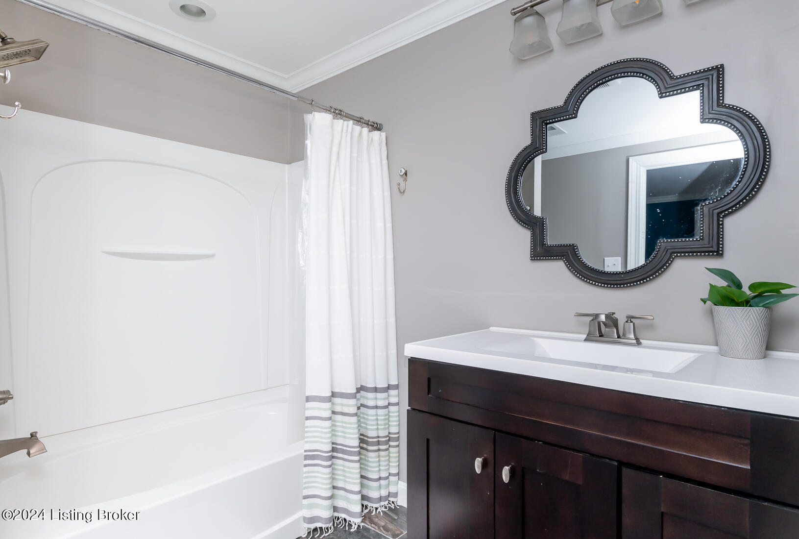 17209 Mallet Hill Dr