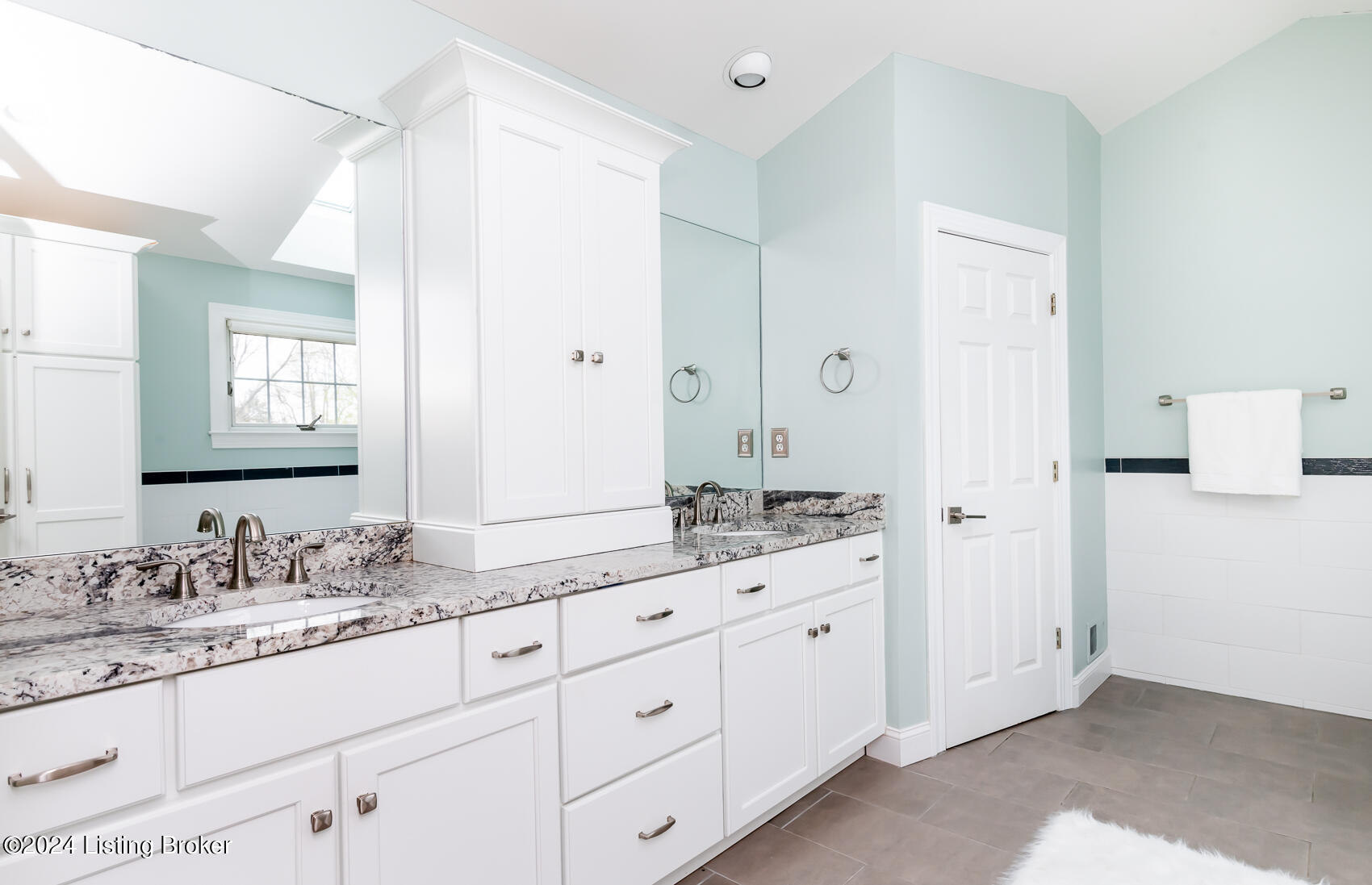 17209 Mallet Hill Dr