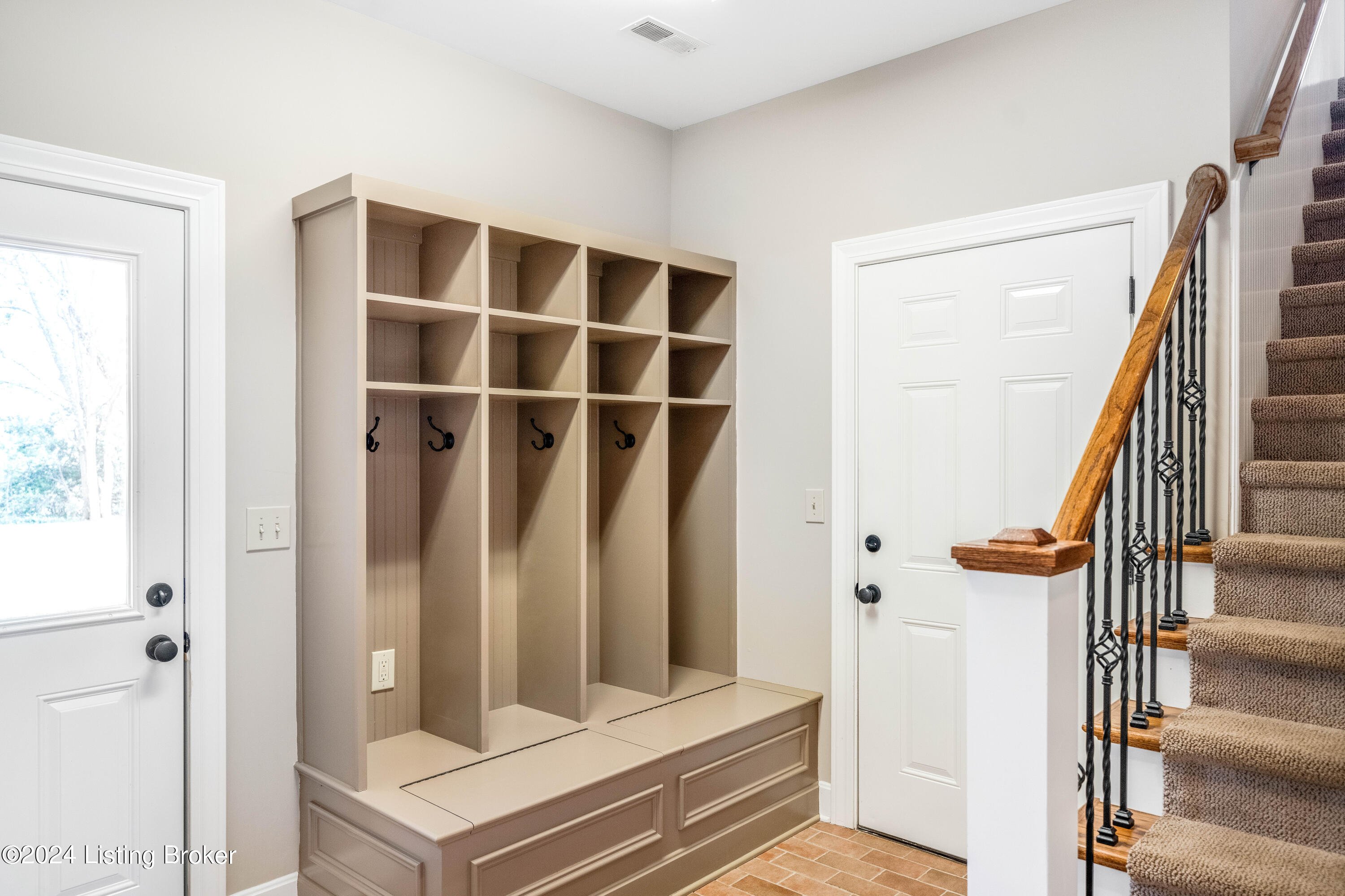 11309 Spring Hollow Ct