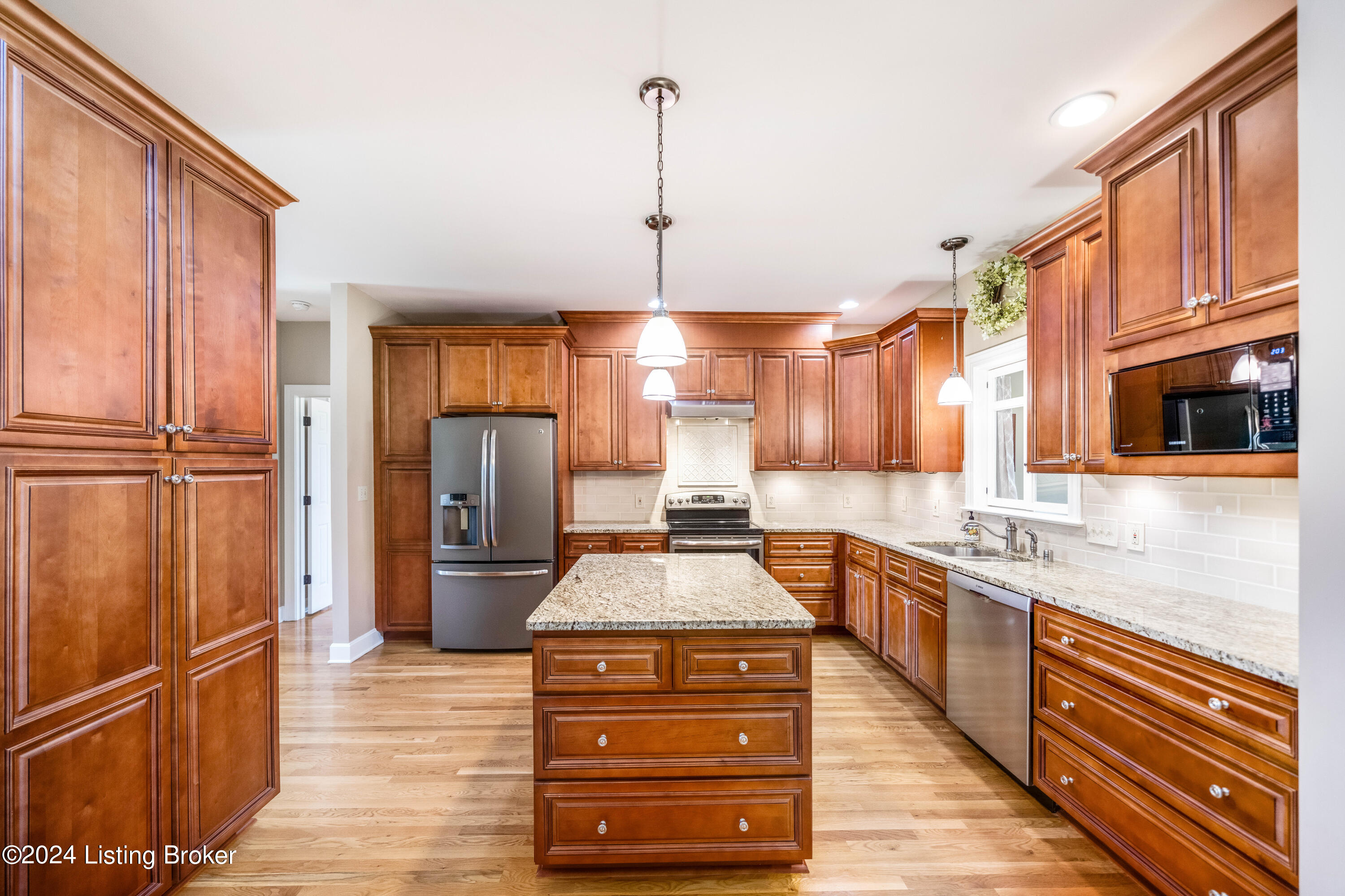 11309 Spring Hollow Ct