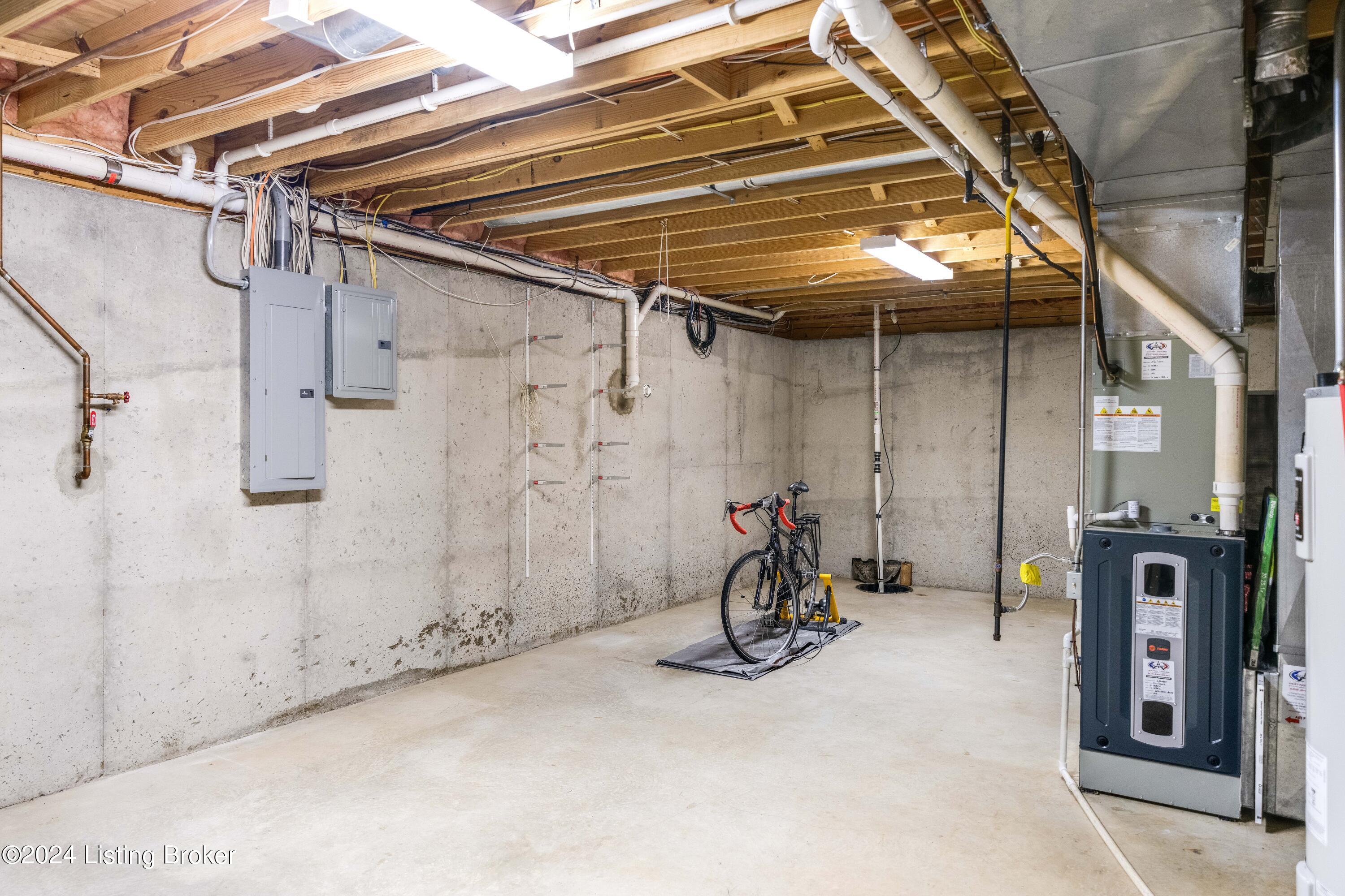 11309 Spring Hollow Ct