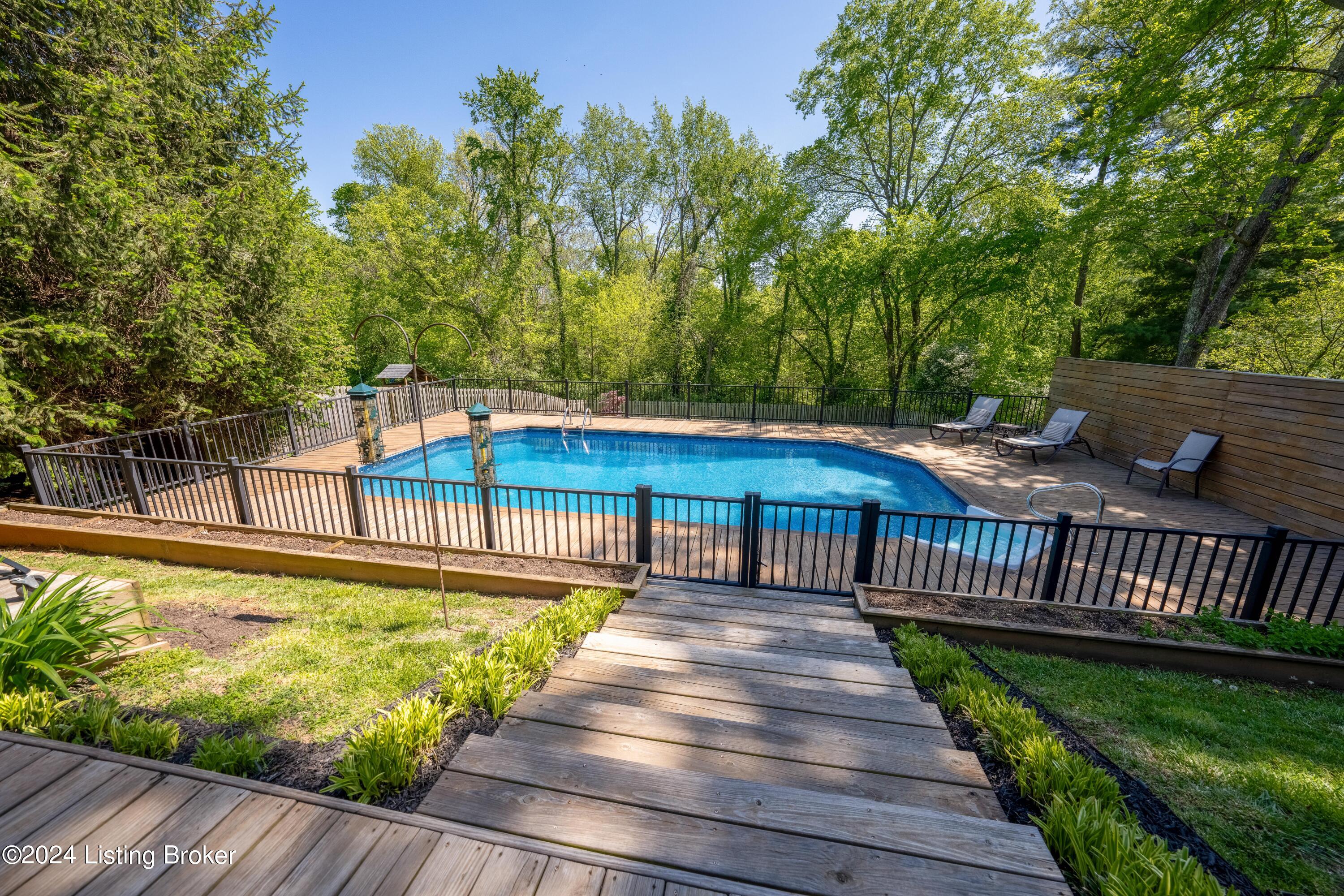 8804 Swan Hill Rd