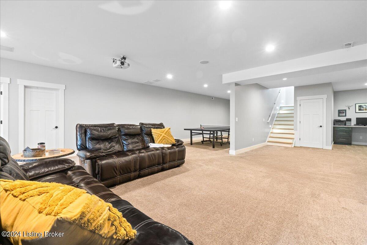 3112 School House Rd