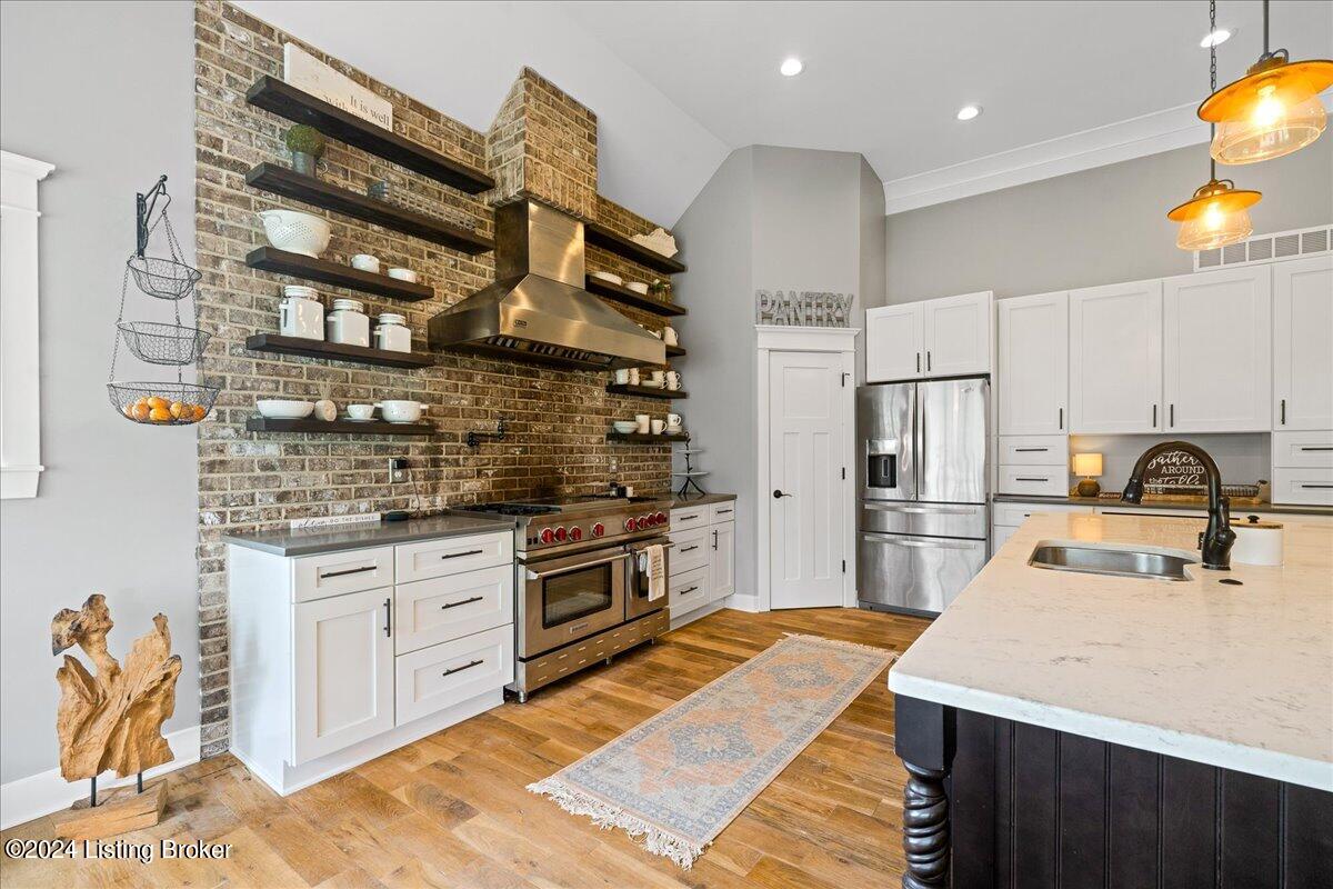 3112 School House Rd