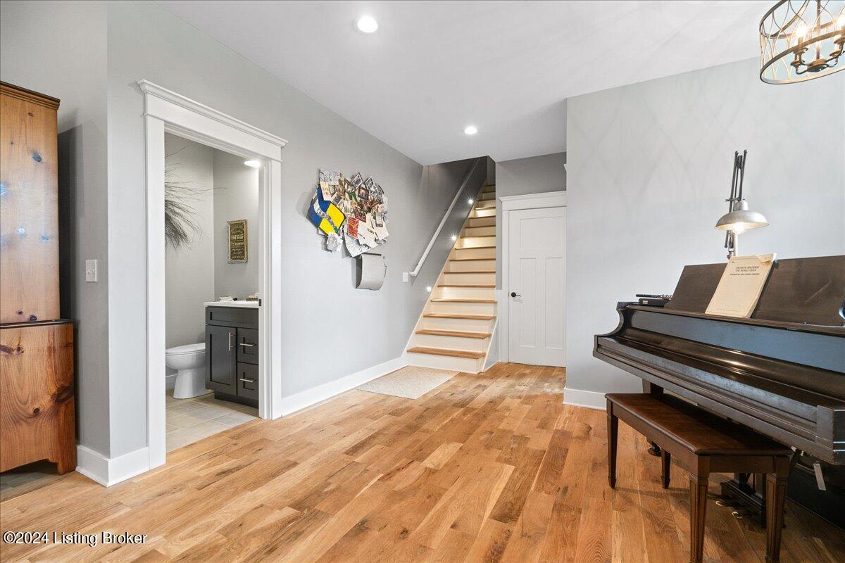 3112 School House Rd