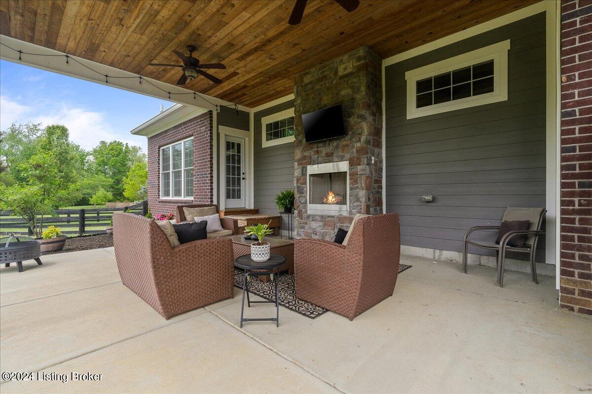 3112 School House Rd