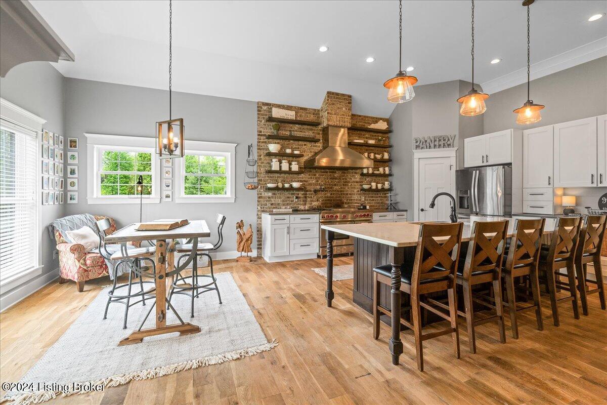 3112 School House Rd