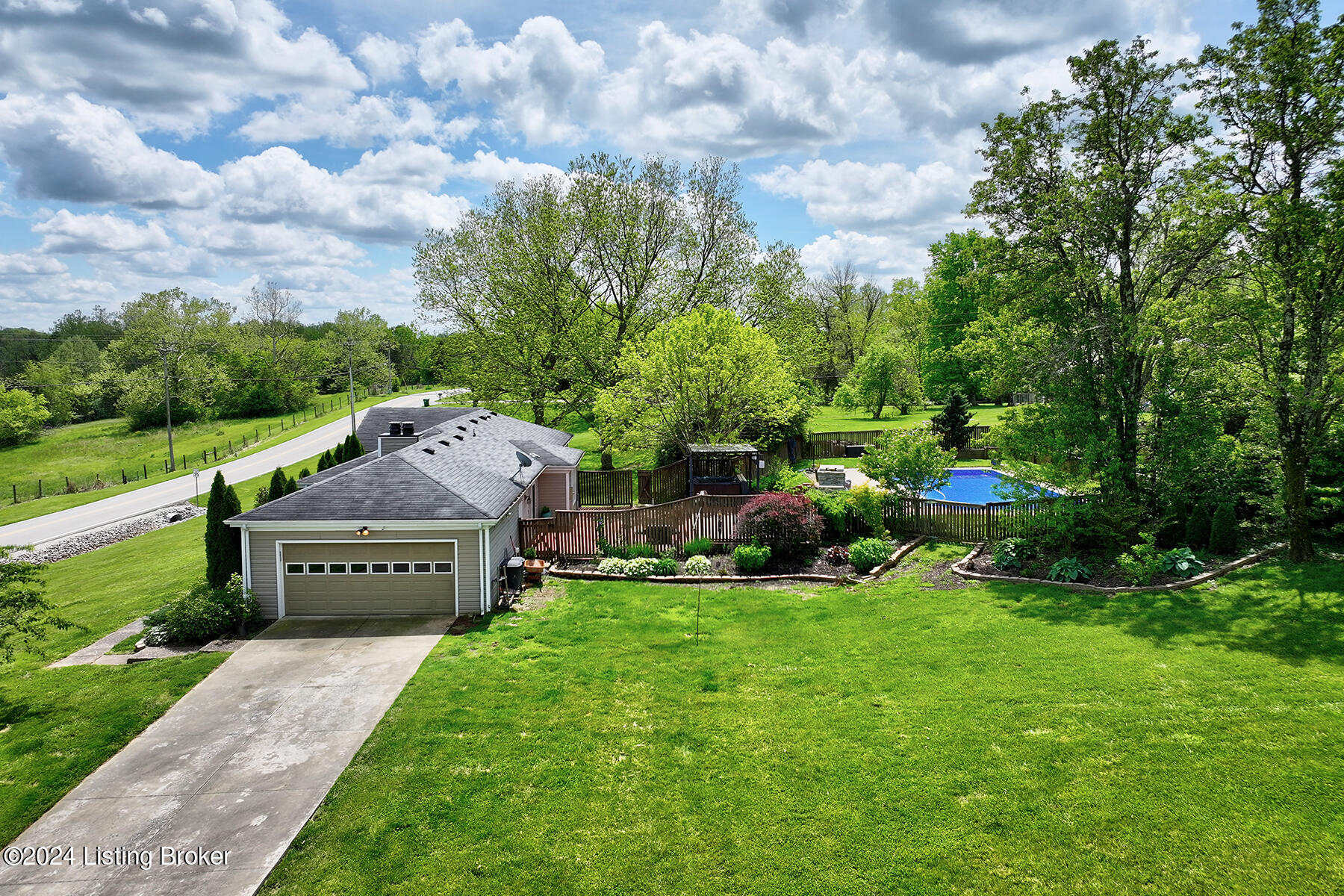 100 Park View Dr