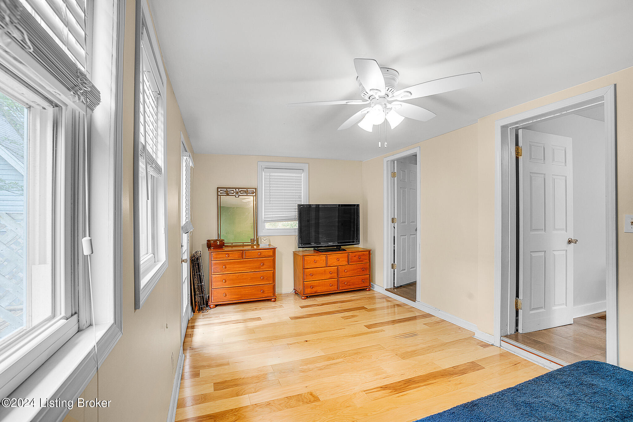411 Kenilworth Rd