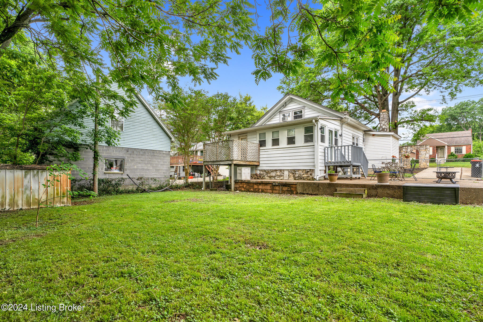 411 Kenilworth Rd