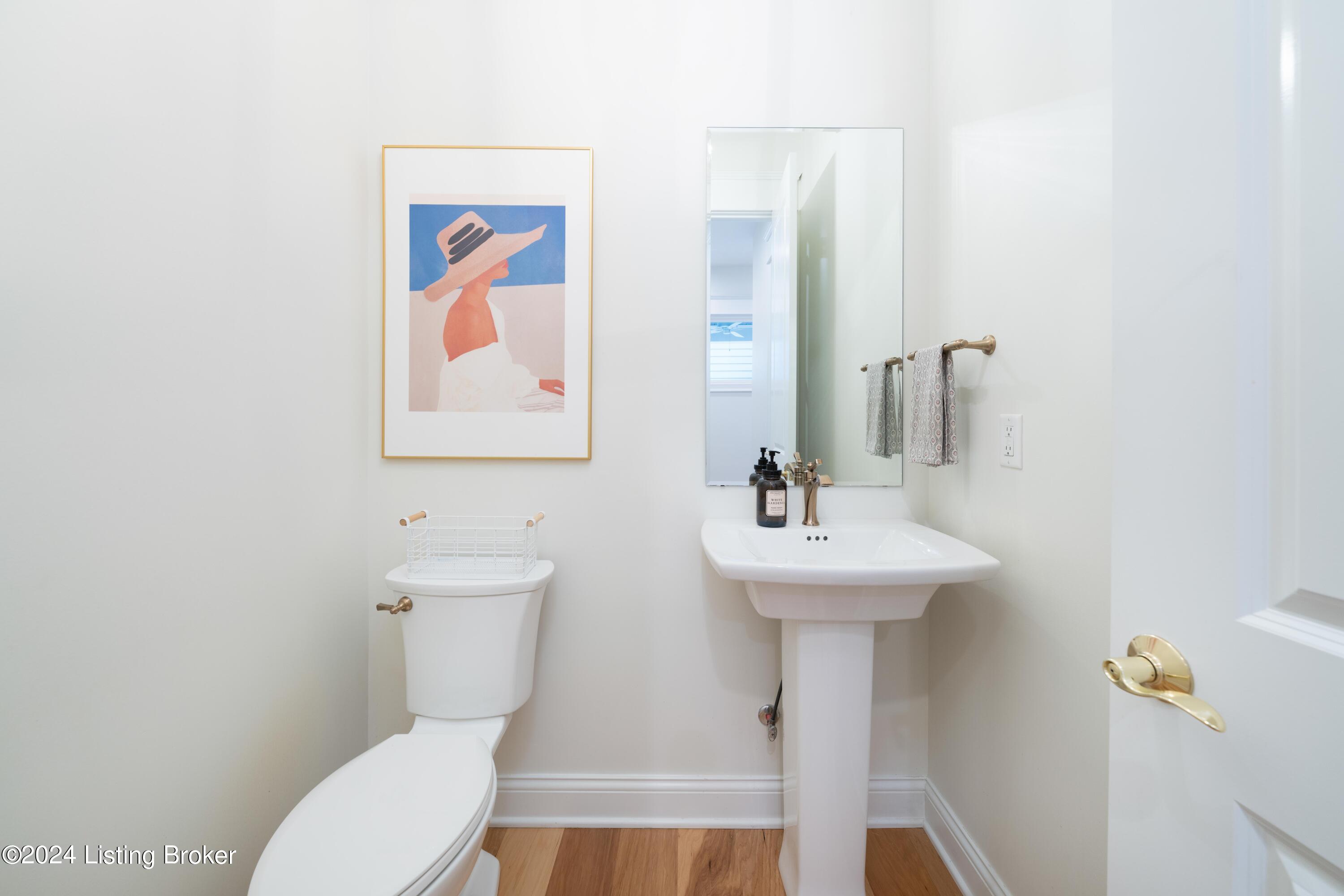 6216 Moonseed St